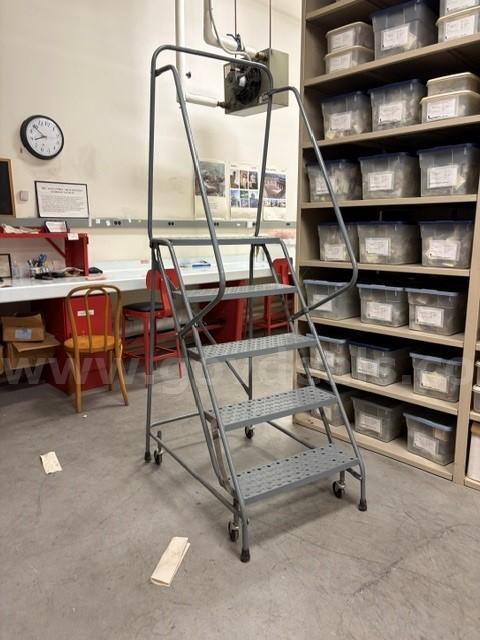 Lot - Ladders (Qty. 2) and office chairs (Qty.3) See Description See Description Government Surplus Auction - Primary Photo