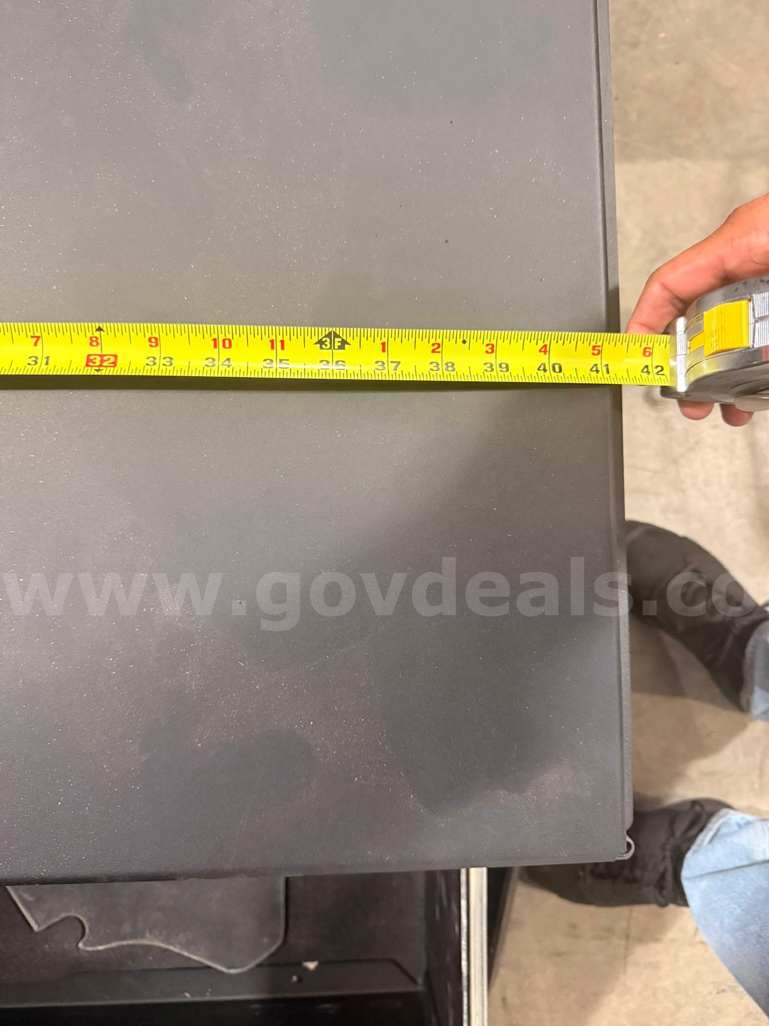 Setina Locking Vehicle Equipment Storage Drawer Setina  Government Surplus Auction - Photo #6