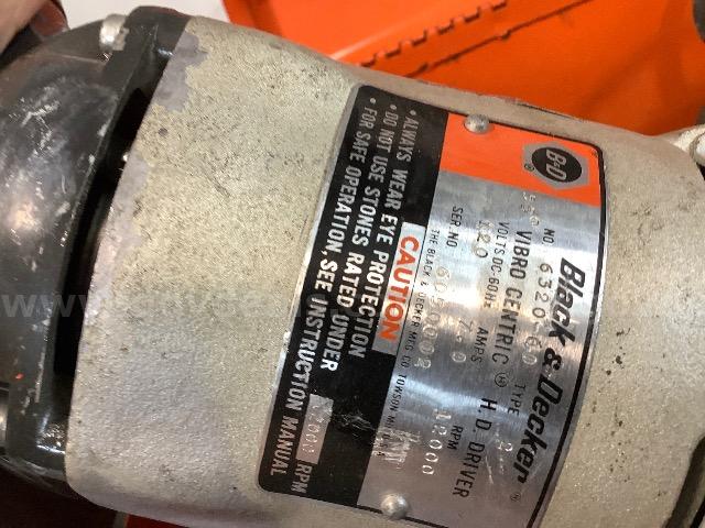 Black and Decker Vibro-Centric Kit   Government Surplus Auction - Photo #3