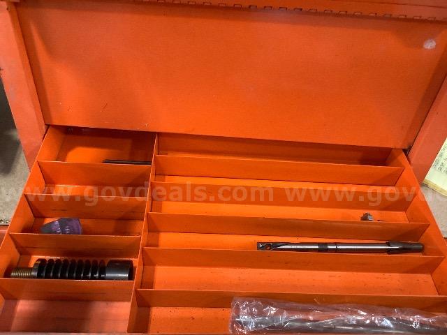 Black and Decker Vibro-Centric Kit   Government Surplus Auction - Photo #6