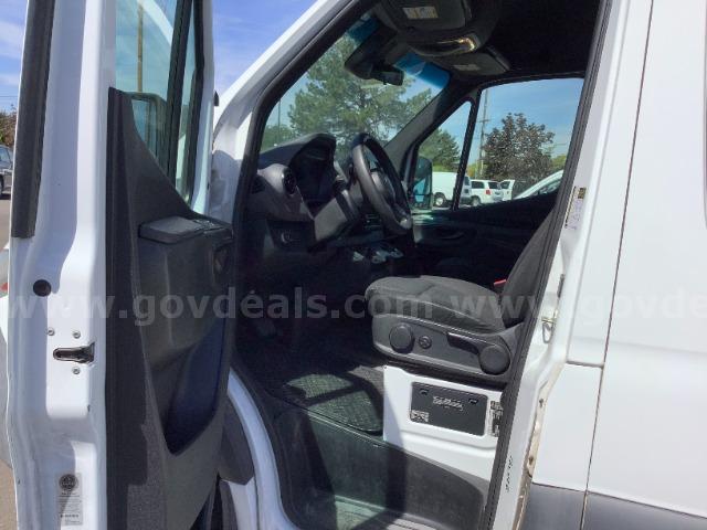 2019 FREIGHTLINER SPRINTER 2500 PARATRANSIT UPFIT WITH WHEELCHAIR POSITIONS FREIGHTLINER 2500 Government Surplus Auction - Photo #5