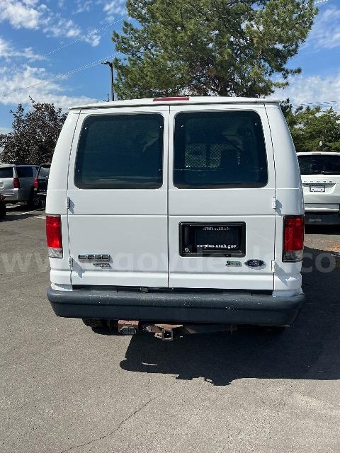 2013 FORD E250 FULLSIZE CARGO VAN -- UNLEADED/E85 FORD E250 Government Surplus Auction - Photo #5