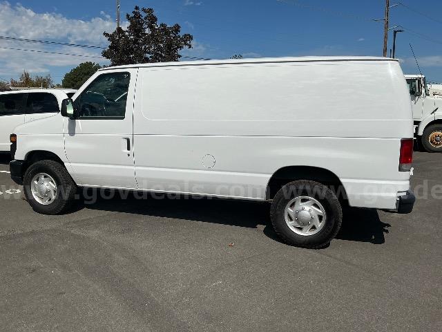 2013 FORD E250 FULLSIZE CARGO VAN -- UNLEADED/E85 FORD E250 Government Surplus Auction - Photo #6