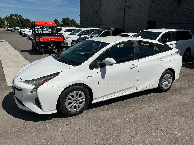 2016 TOYOTA PRIUS II HYBRID SEDAN -- HYBRID