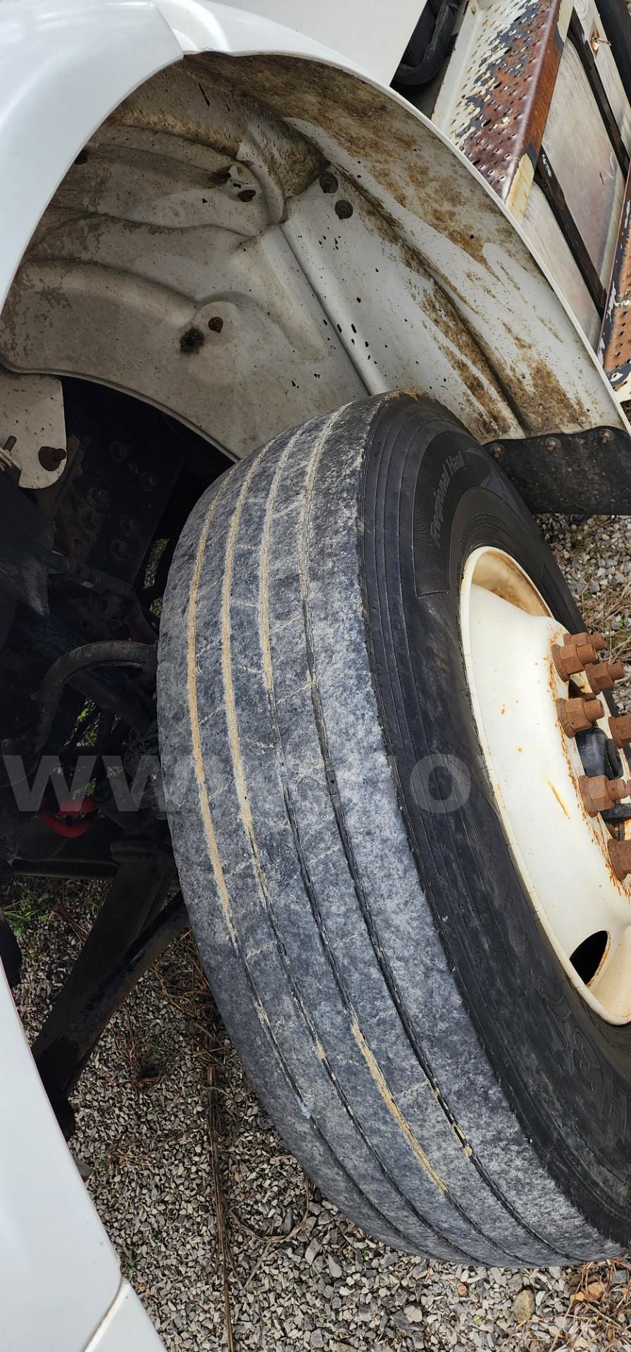 2014 Freightliner rear load Freightliner  Government Surplus Auction - Photo #6