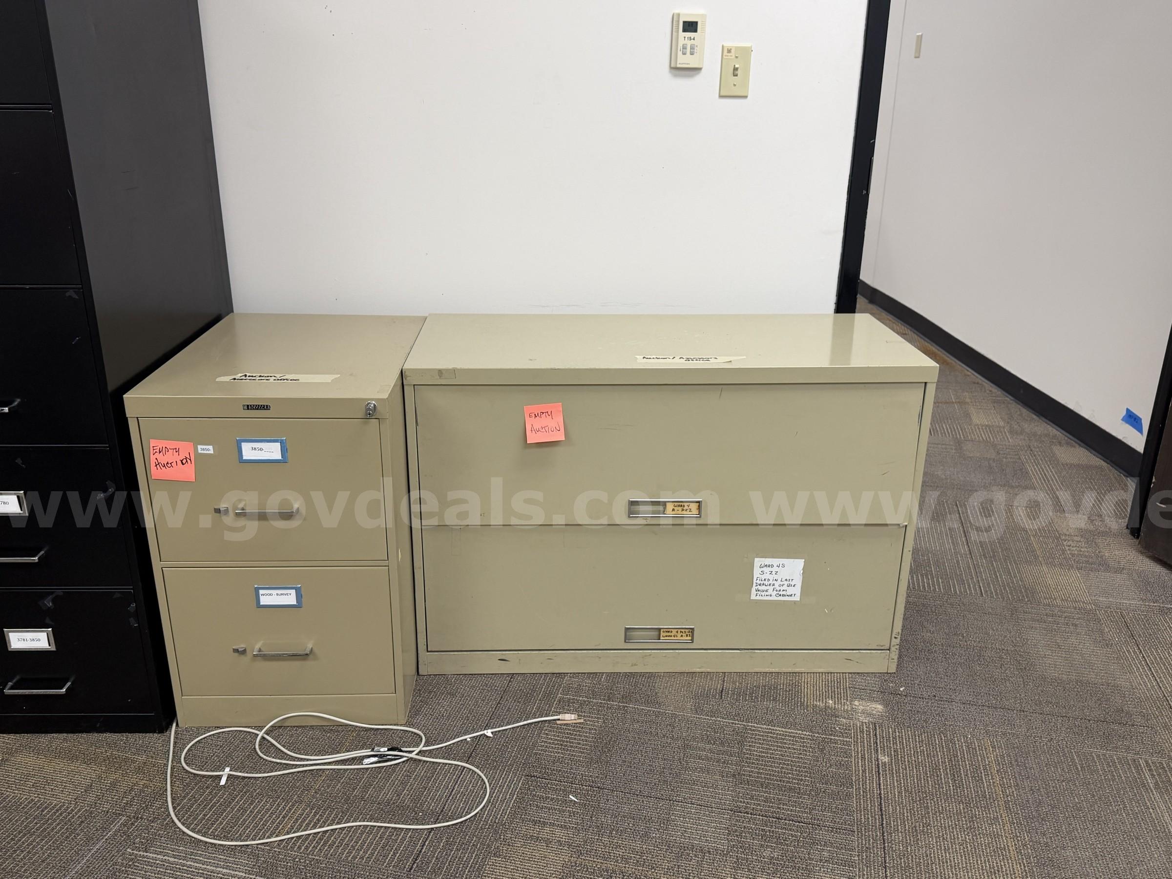 Lot of 27 Filing Cabinets   Government Surplus Auction - Photo #3