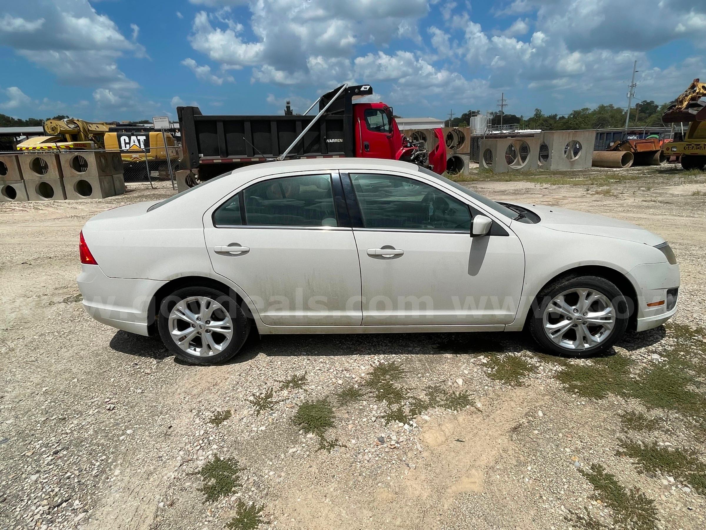 2012 Ford Fusion Sedan Ford Fusion Government Surplus Auction - Photo #3