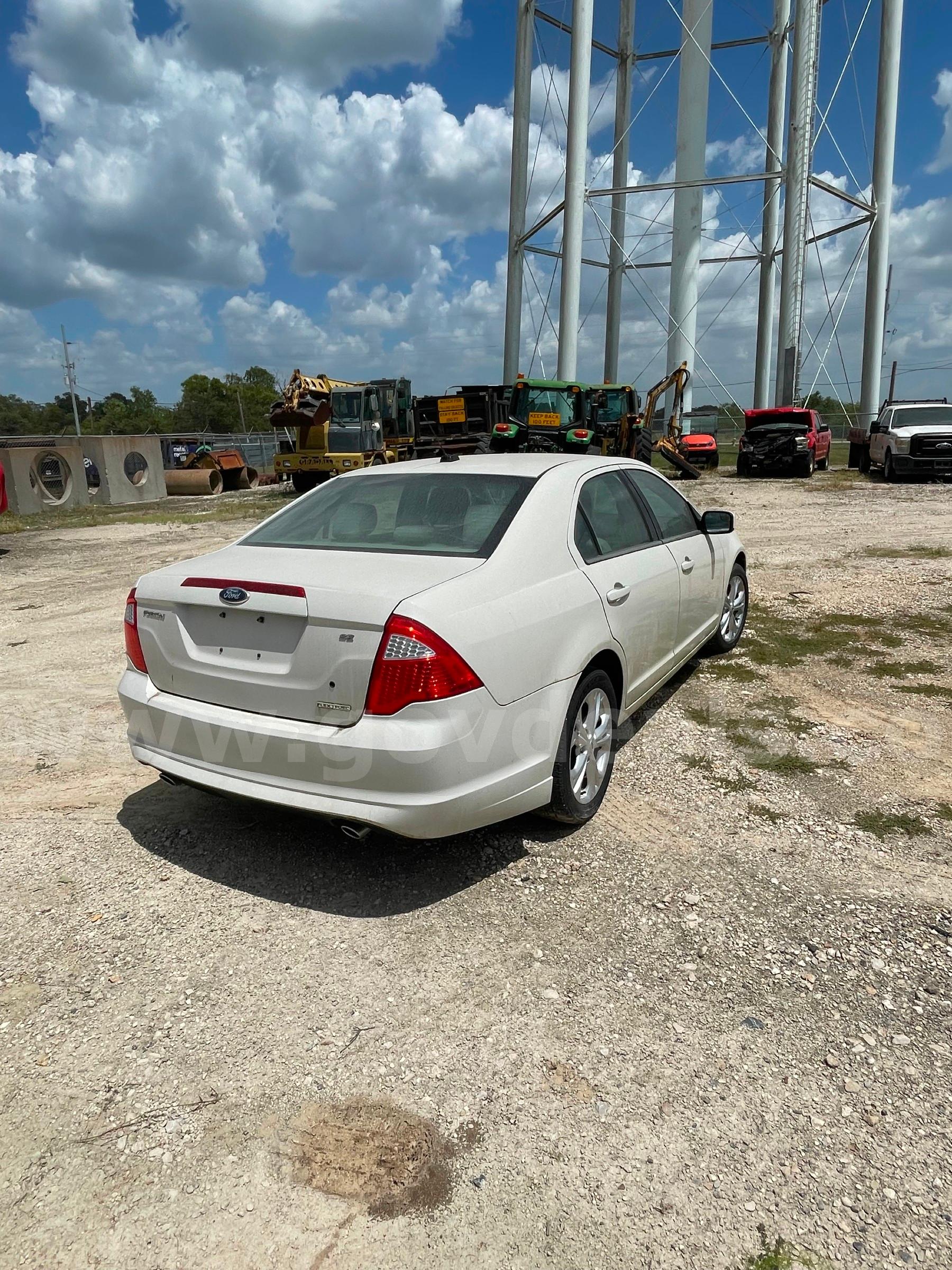 2012 Ford Fusion Sedan Ford Fusion Government Surplus Auction - Photo #4