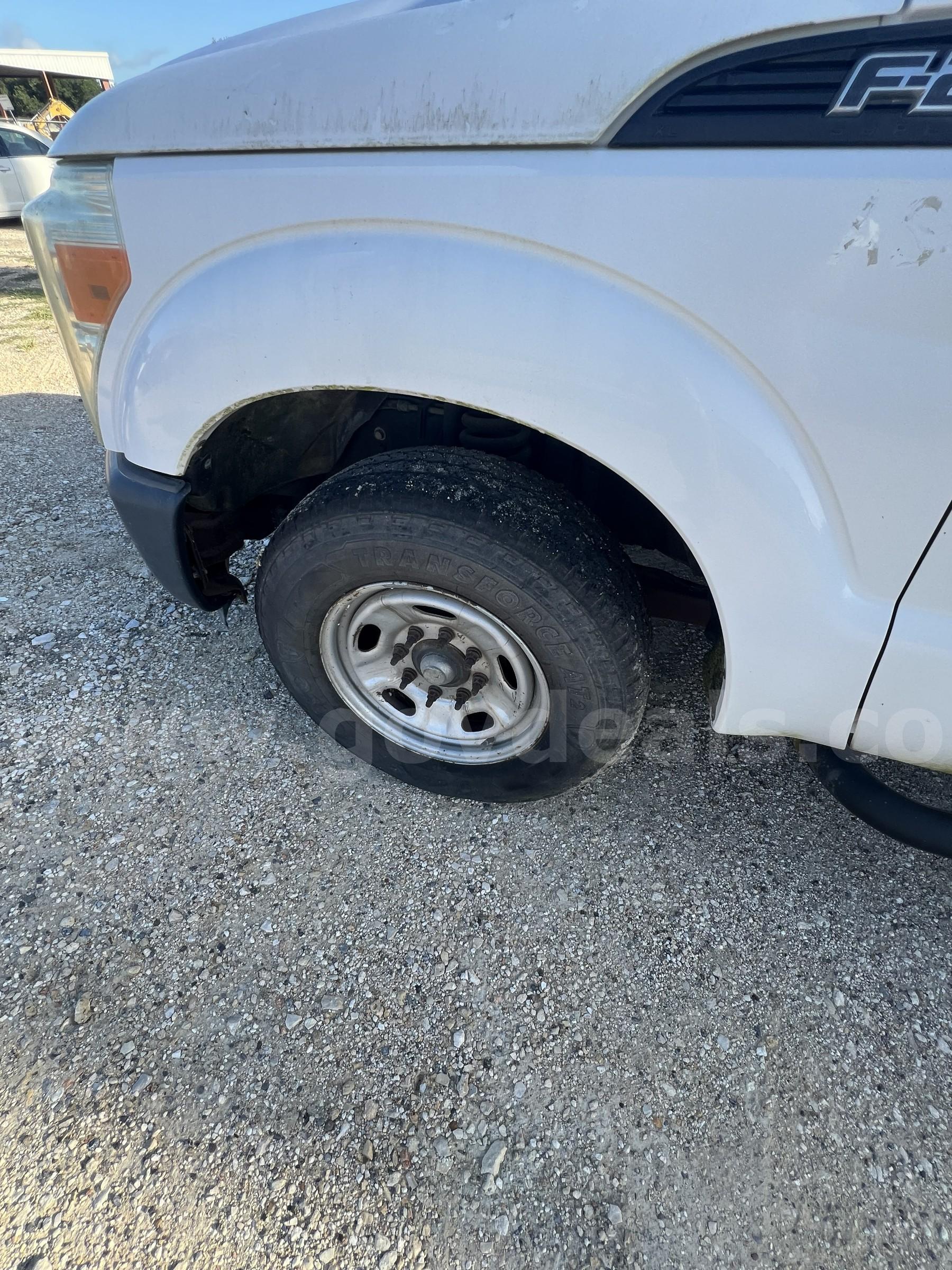 2012 Ford F-250 SD Ext. Cab Pickup Truck Ford F-250 Government Surplus Auction - Photo #6