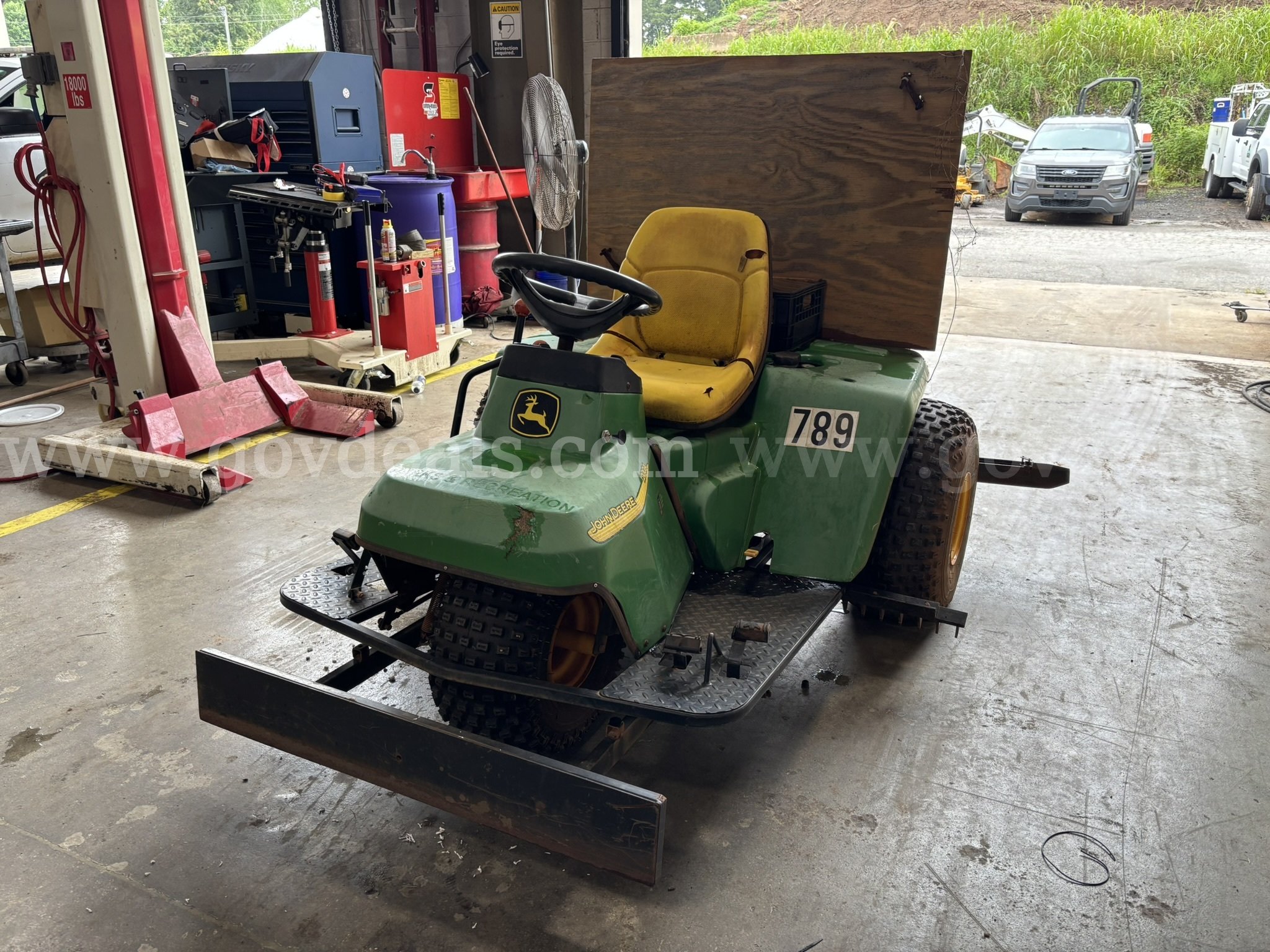 2017 John Deere Field Rake UNIT 789 John Deere 789 Government Surplus Auction - Primary Photo