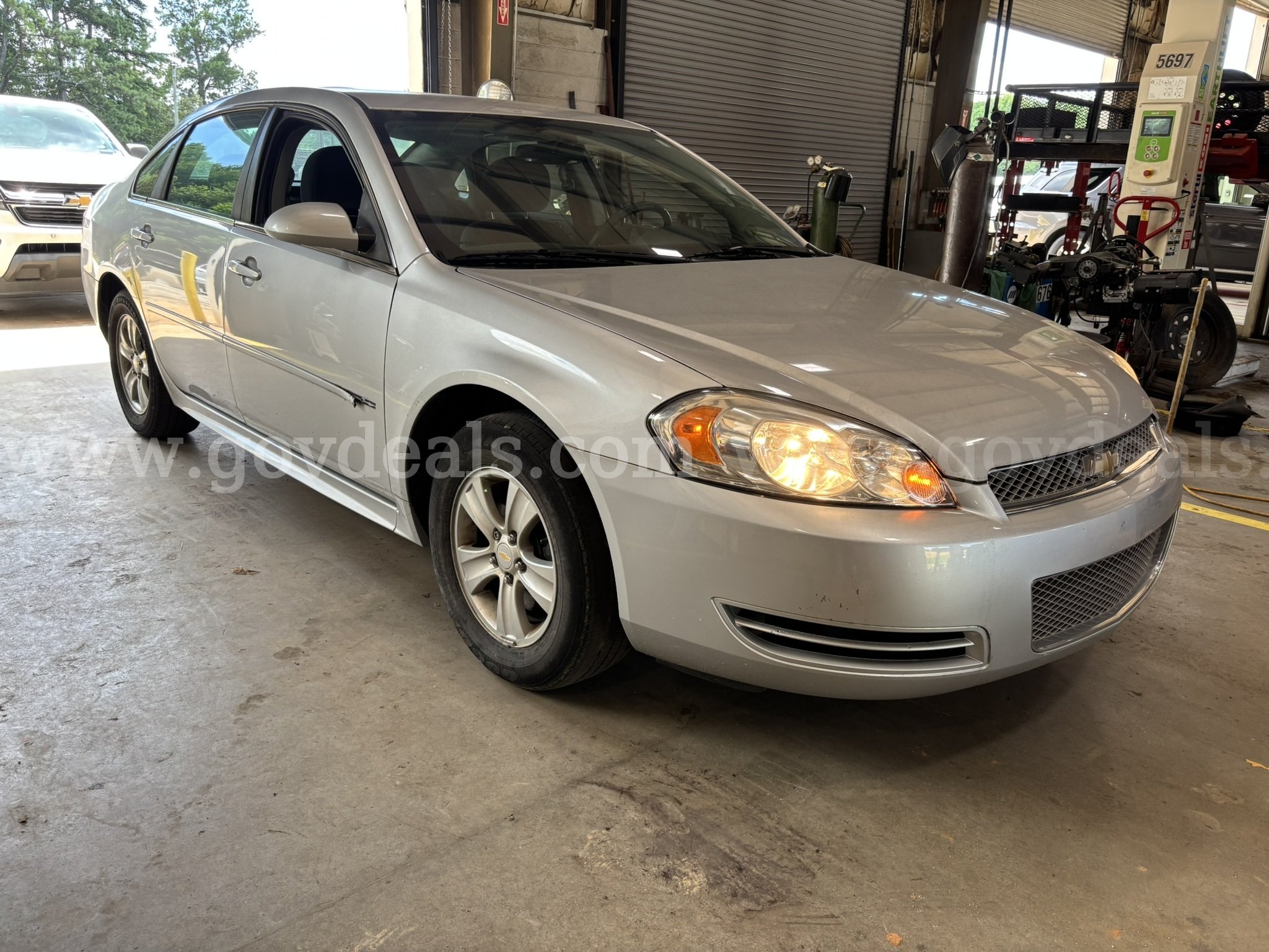 2016 Chevrolet Impala UNIT 1207 Chevrolet Impala Government Surplus Auction - Photo #2