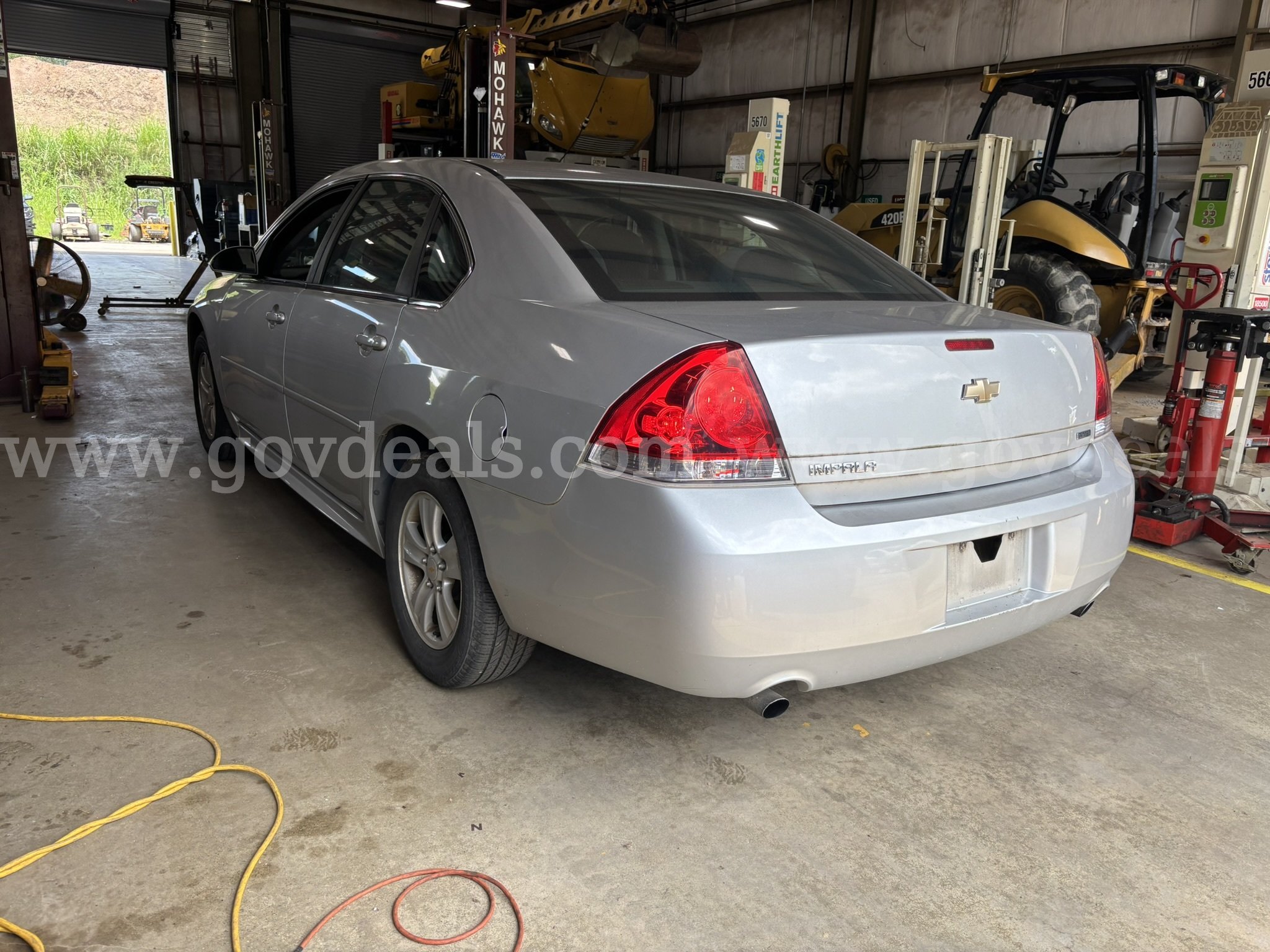 2016 Chevrolet Impala UNIT 1207 Chevrolet Impala Government Surplus Auction - Photo #3