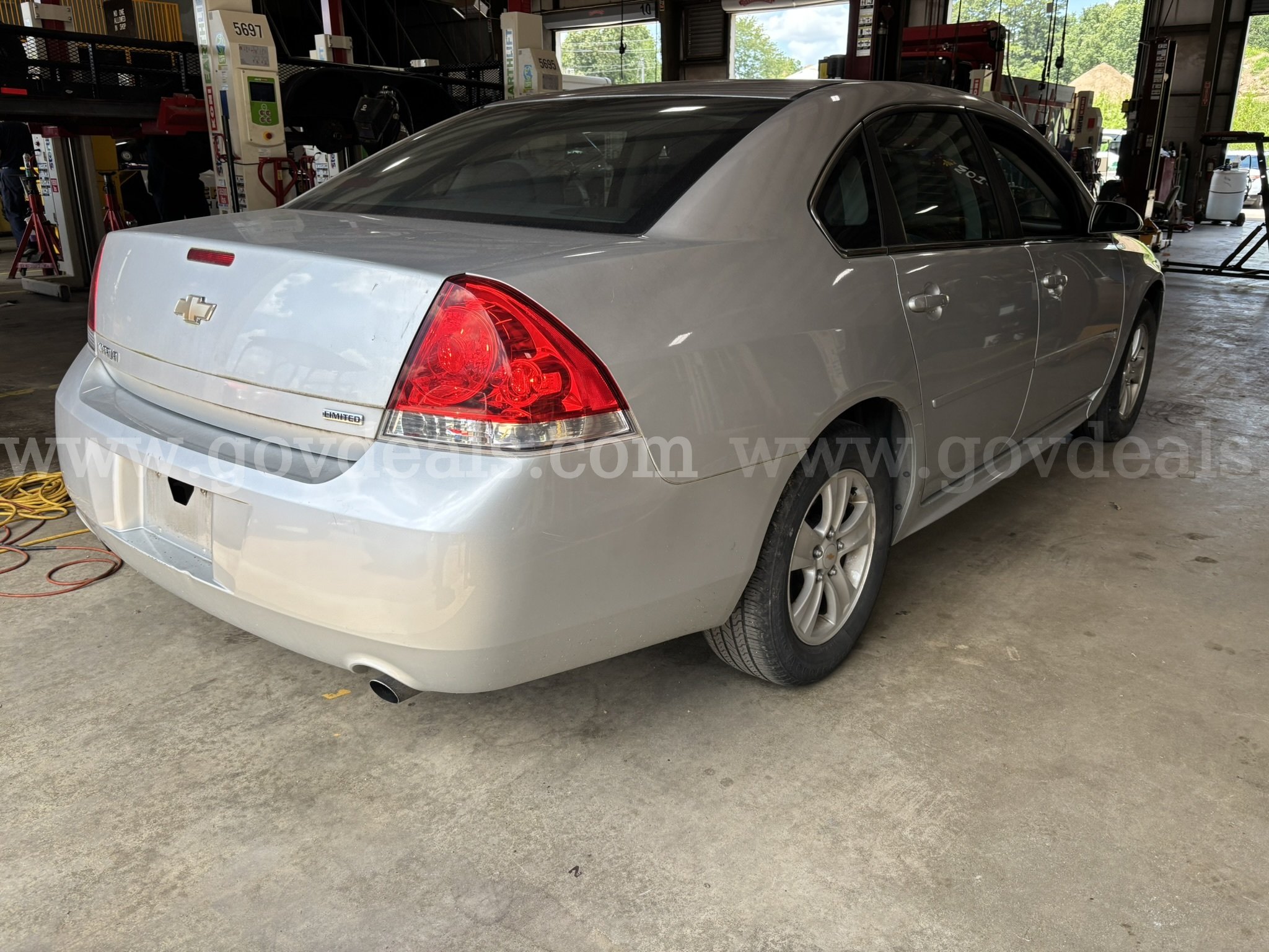 2016 Chevrolet Impala UNIT 1207 Chevrolet Impala Government Surplus Auction - Photo #4