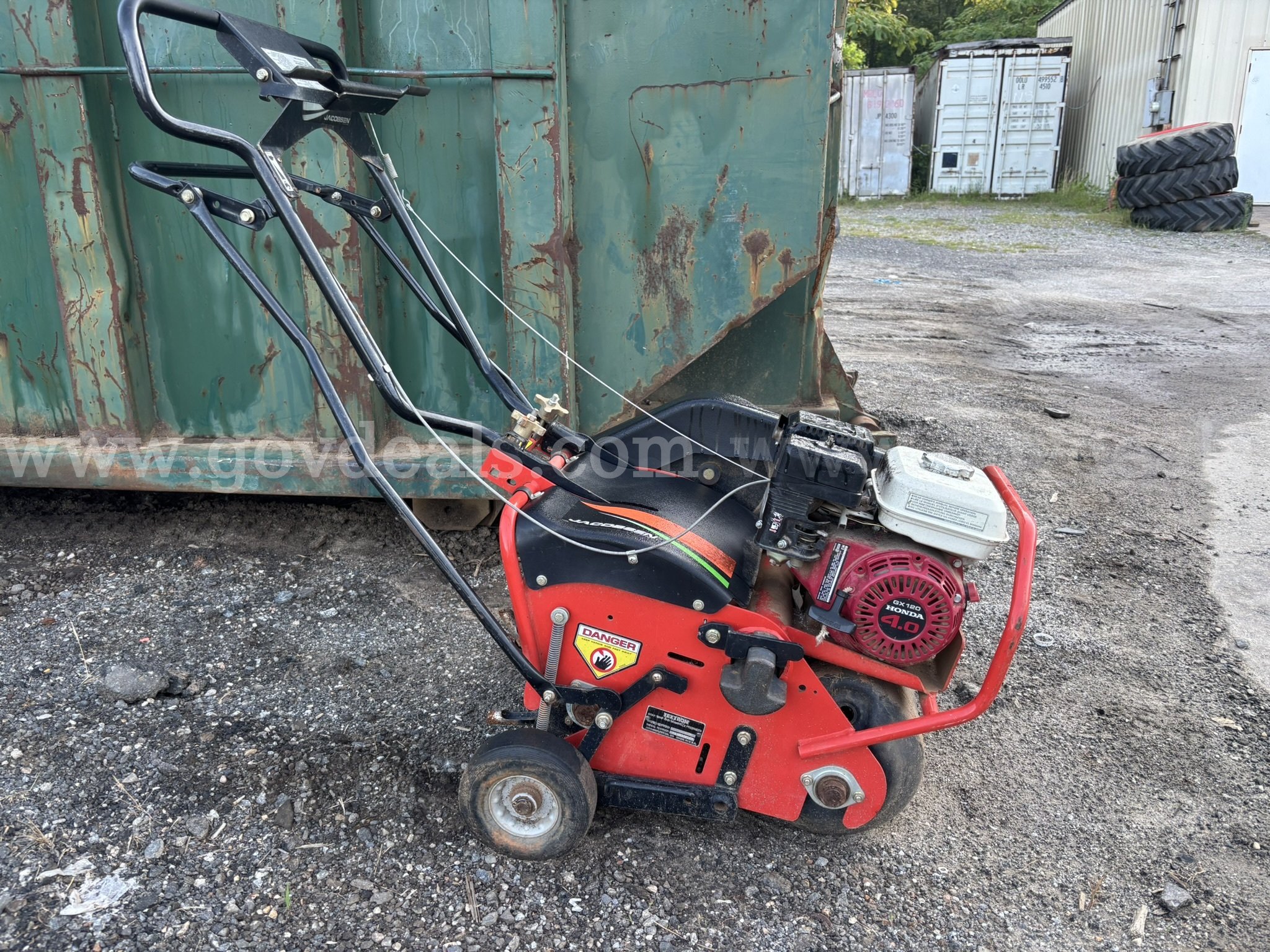 2005 Jacobsen Aerator UNIT 7101  7101 Government Surplus Auction - Primary Photo