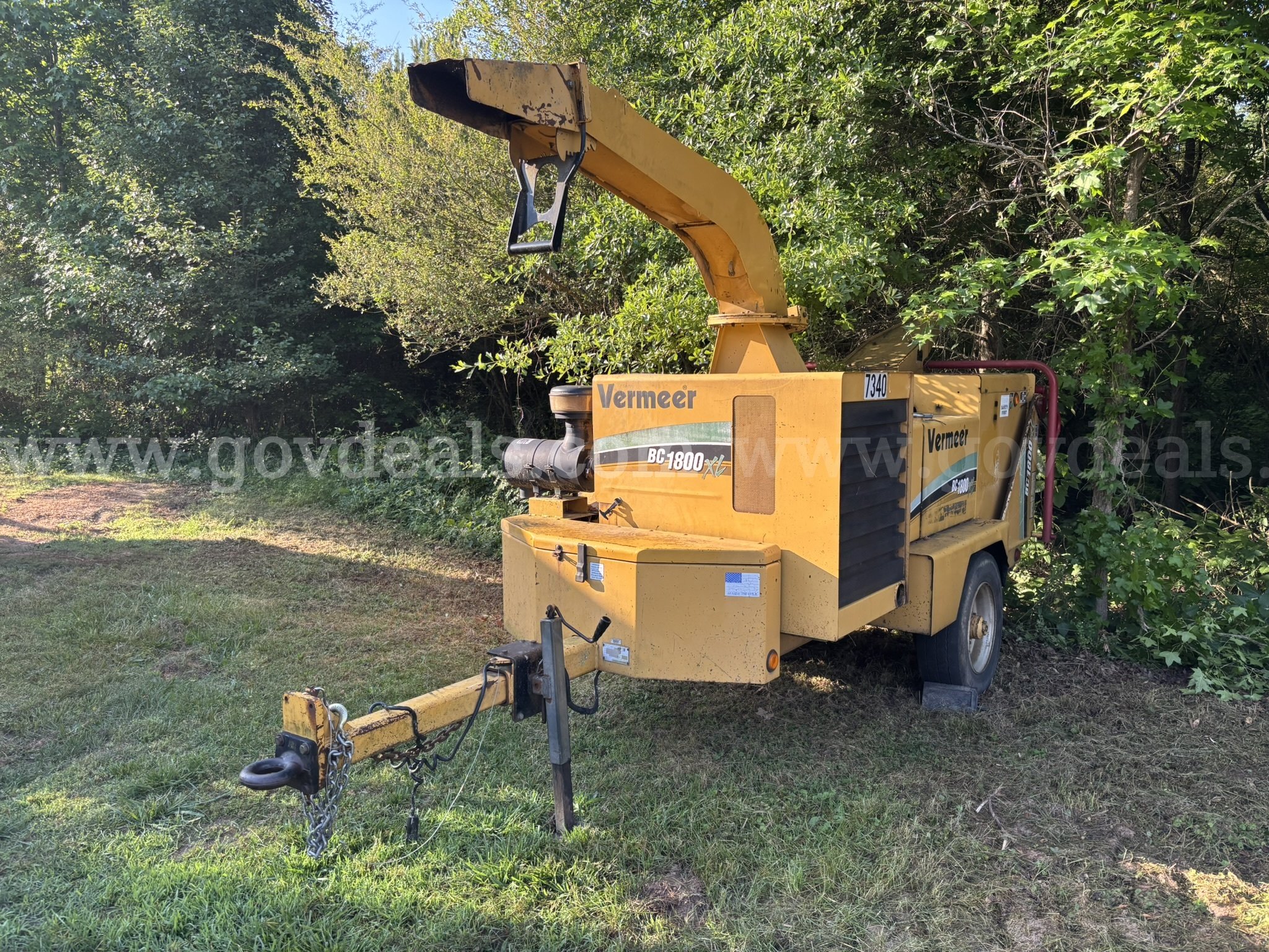 2007 Vermeer BC1800XL Wood Chipper UNIT 7340  BC1800XL Government Surplus Auction - Photo #2