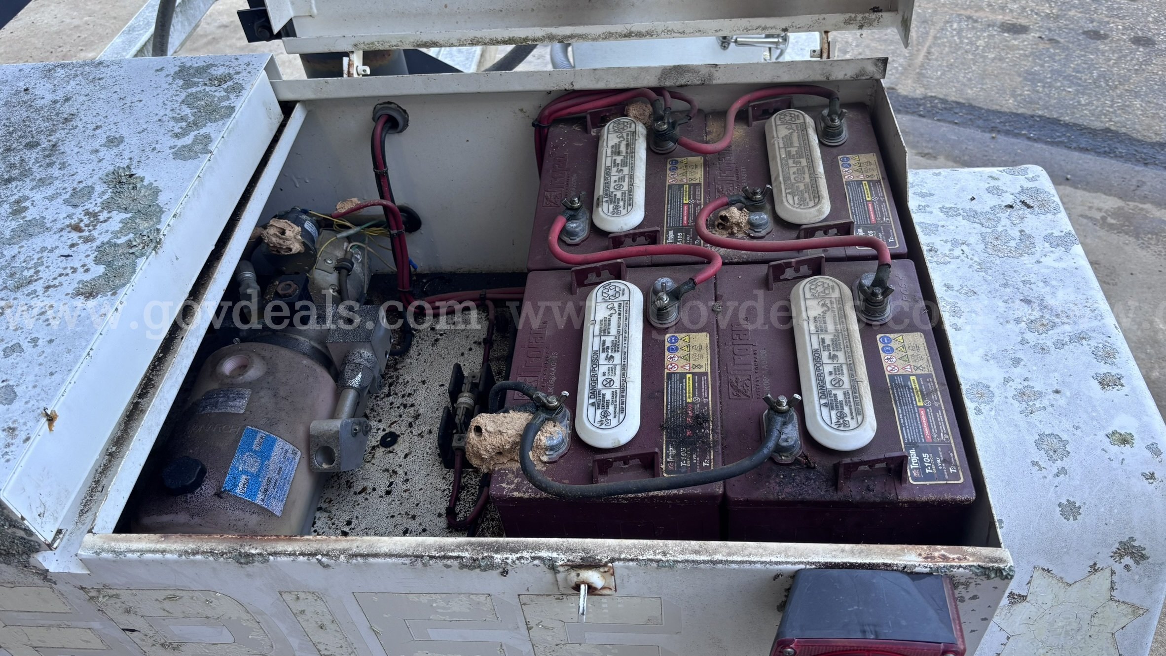 2008 Smart VMS Message Board Trailer UNIT 2007 American Signal Co. T33X/GP-X32 Government Surplus Auction - Photo #6