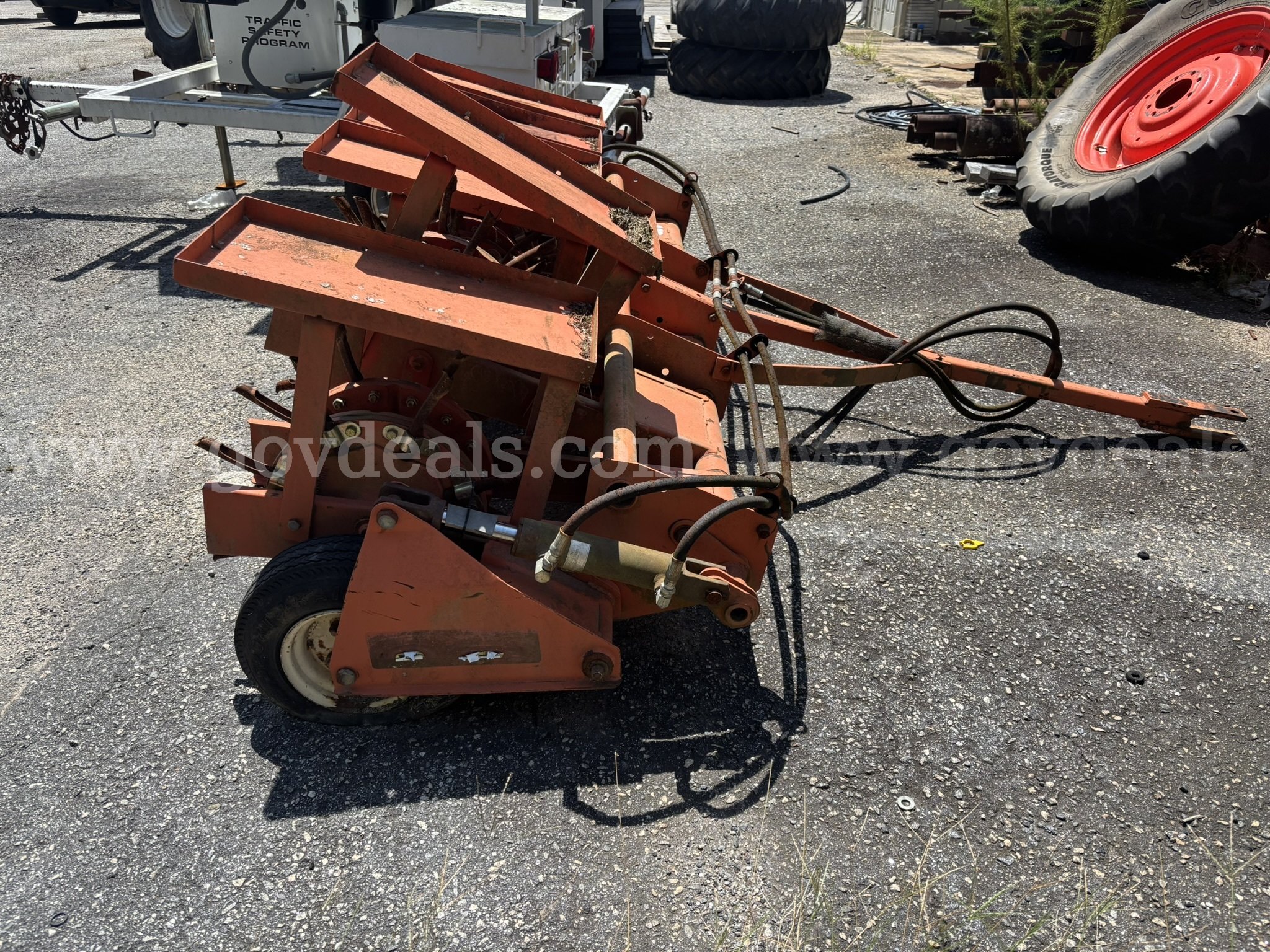 2000 Agrimetal Aerator UNIT 7135  7135 Government Surplus Auction - Photo #4