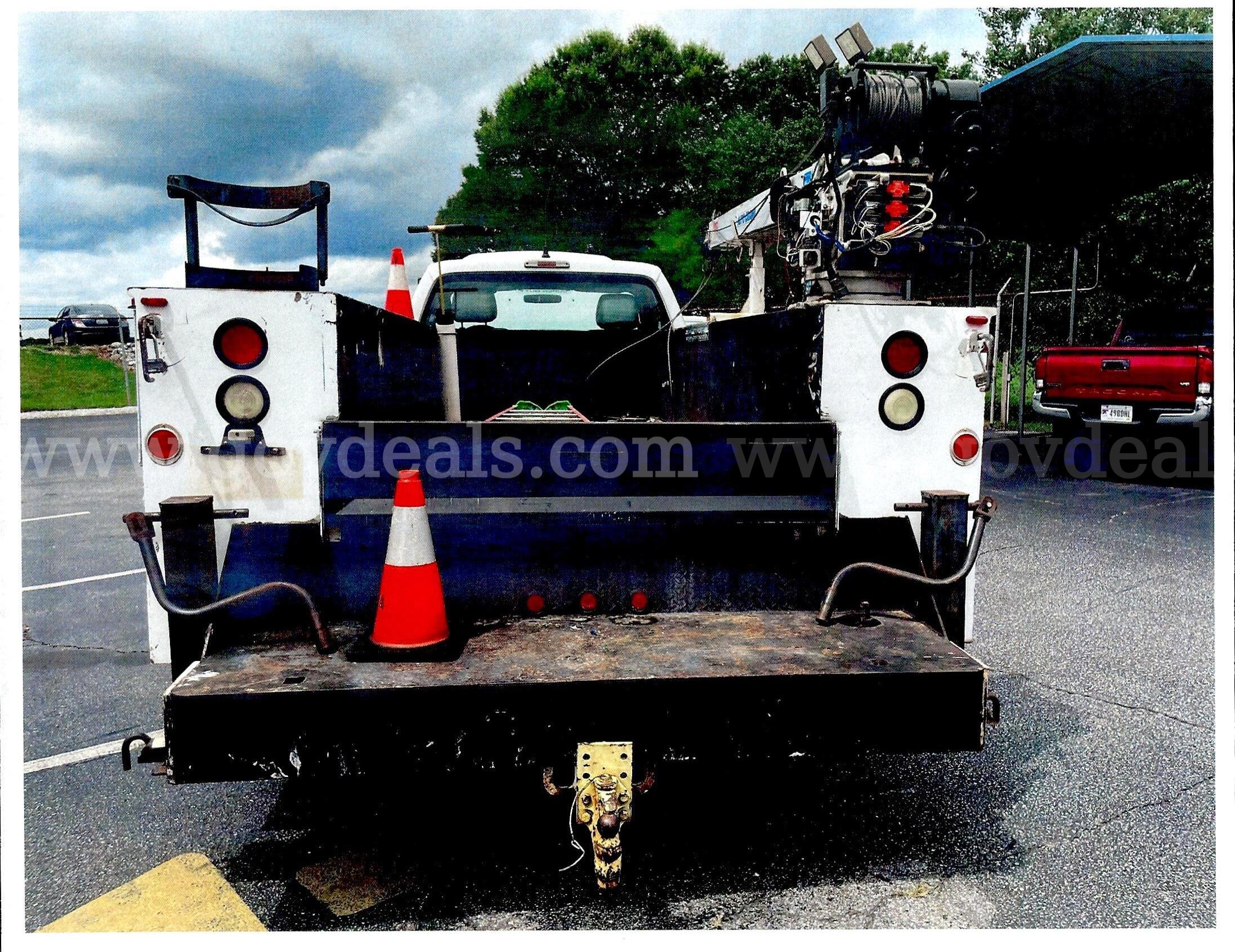2012 Ford F-450 SD Ford F-450 Government Surplus Auction - Photo #2