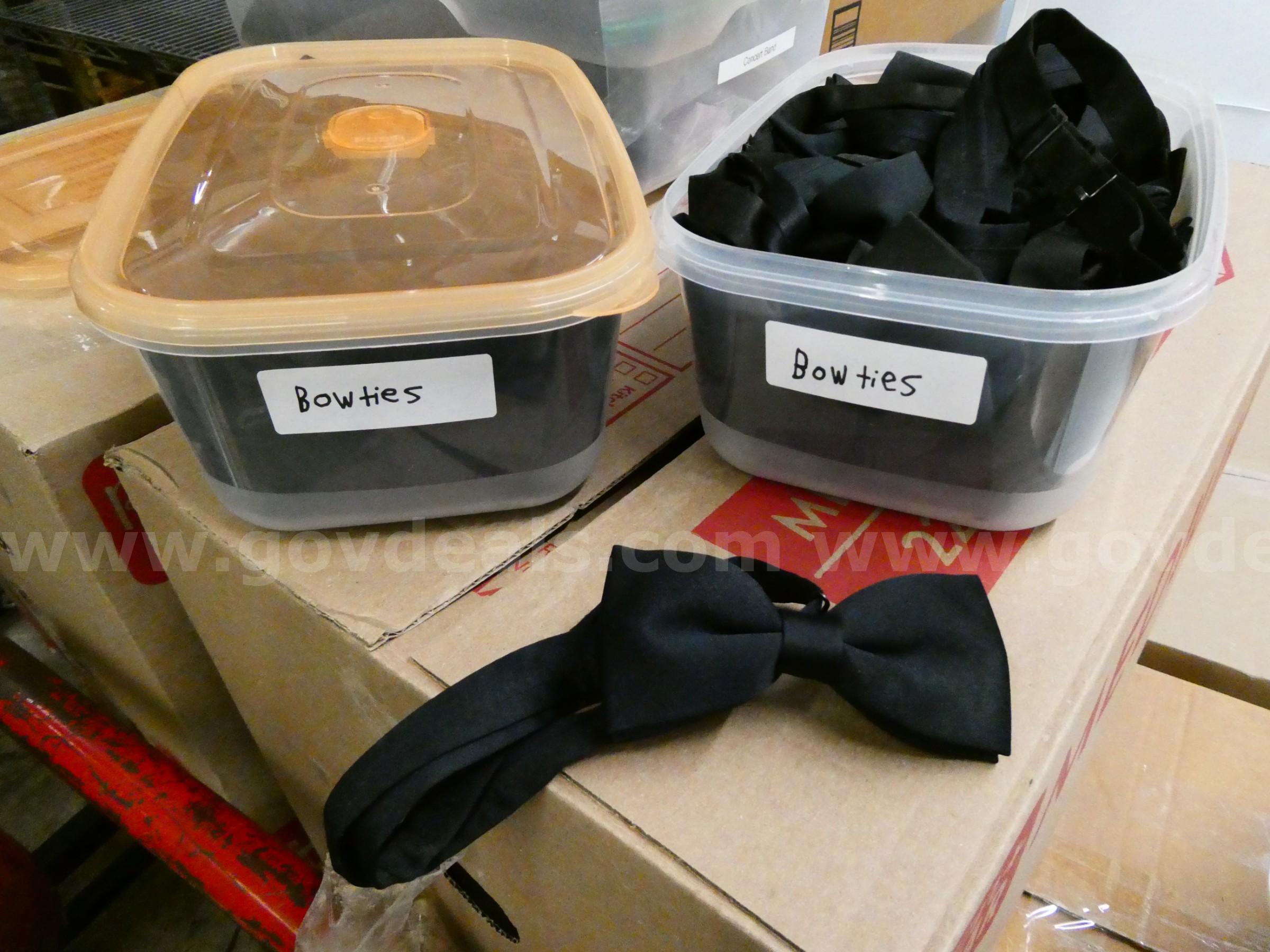High School Band Tuxedos   Government Surplus Auction - Photo #6