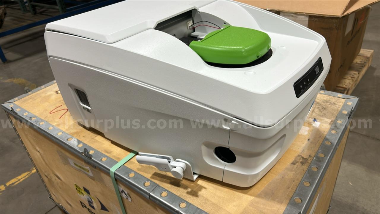 PerkinElmer Differential Scanning Calorimeter, DSC 8000 PerkinElmer 8000 Government Surplus Auction - Photo #5