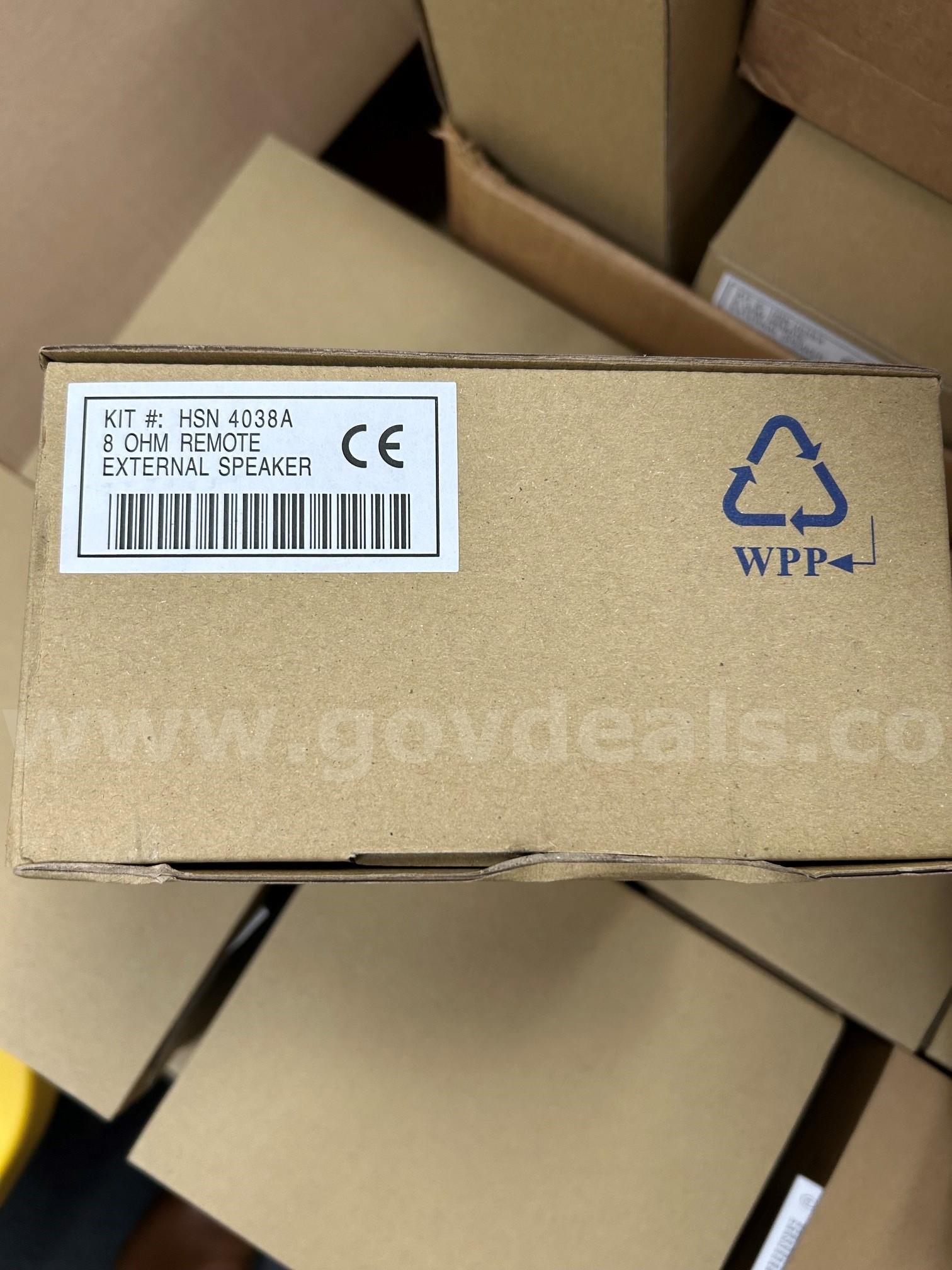 NEW Motorola Communications Equipment MOTOROLA  Government Surplus Auction - Photo #2