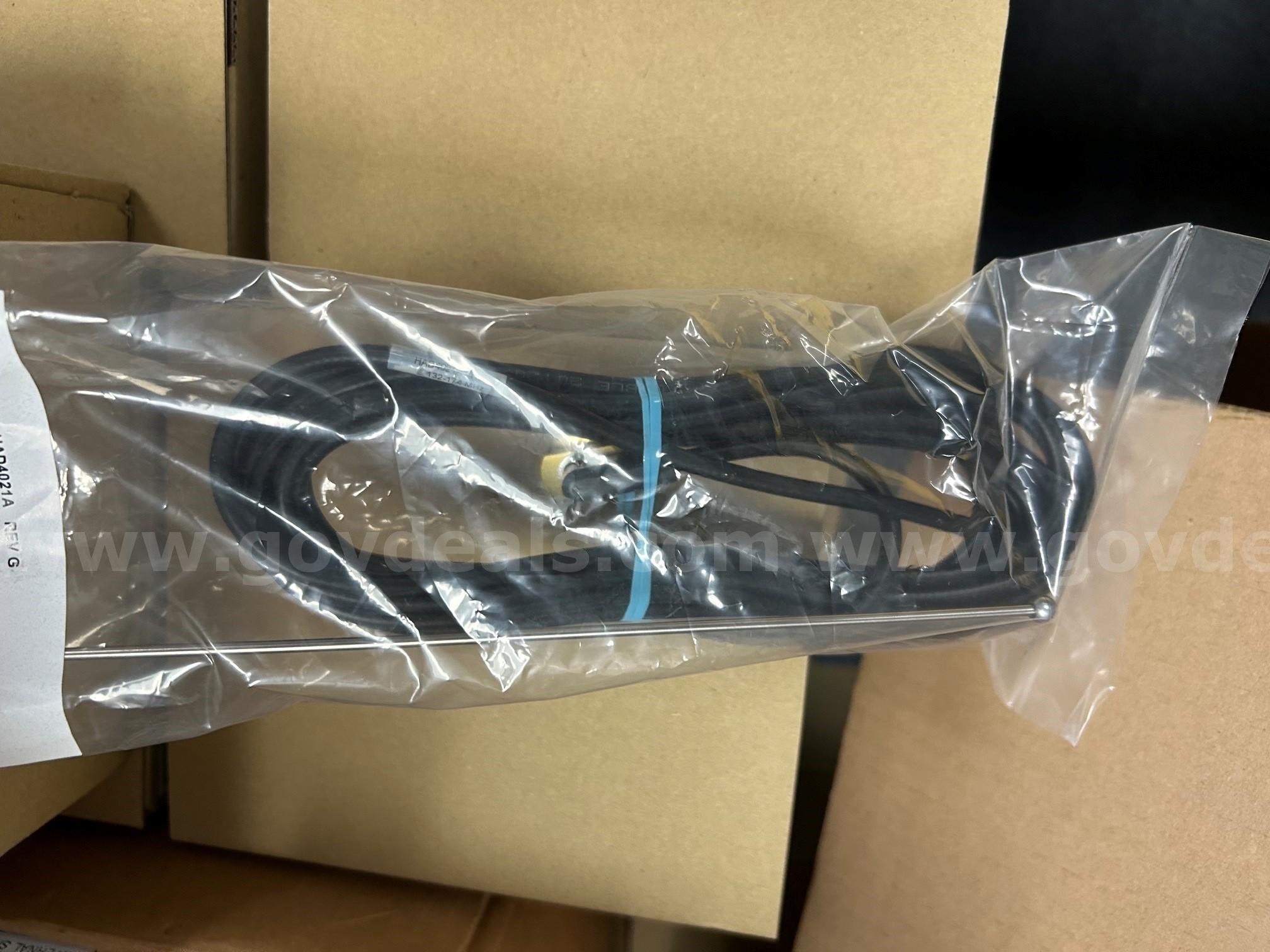 NEW Motorola Communications Equipment MOTOROLA  Government Surplus Auction - Photo #5