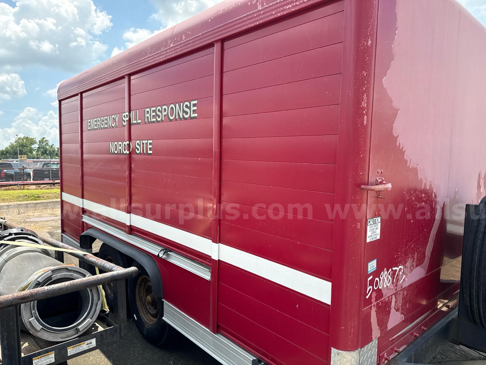 Emergency Fire Trailer, Custom Enclosed Trailer, Hackney & Sons, 2000, Qty 1   Government Surplus Auction - Photo #6