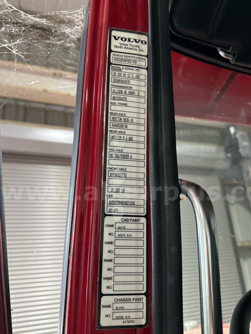 2000 Volvo VCL Fire Truck Volvo VCL Government Surplus Auction - Photo #2