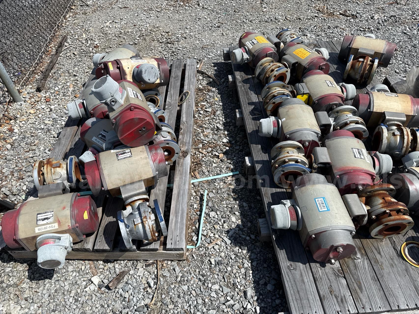 Valves, Ball, 3in, CL150, CS/SS-SS-FTE, w/ Norco 40r Pneumatic Actuator, Qty 16