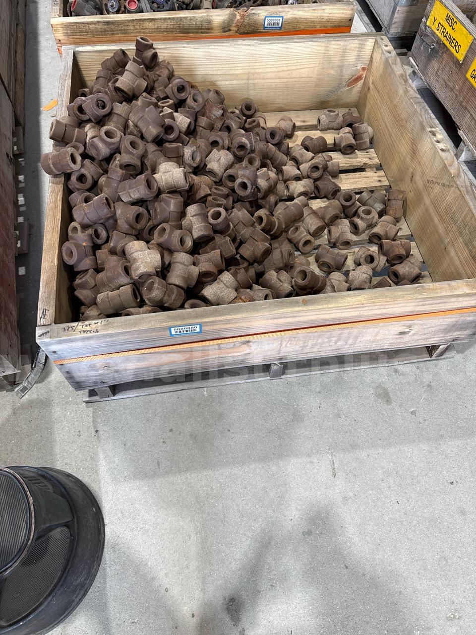 Fittings, 1in, Tees, Unions,Thrd, Qty Approx 910  910 Government Surplus Auction - Photo #2