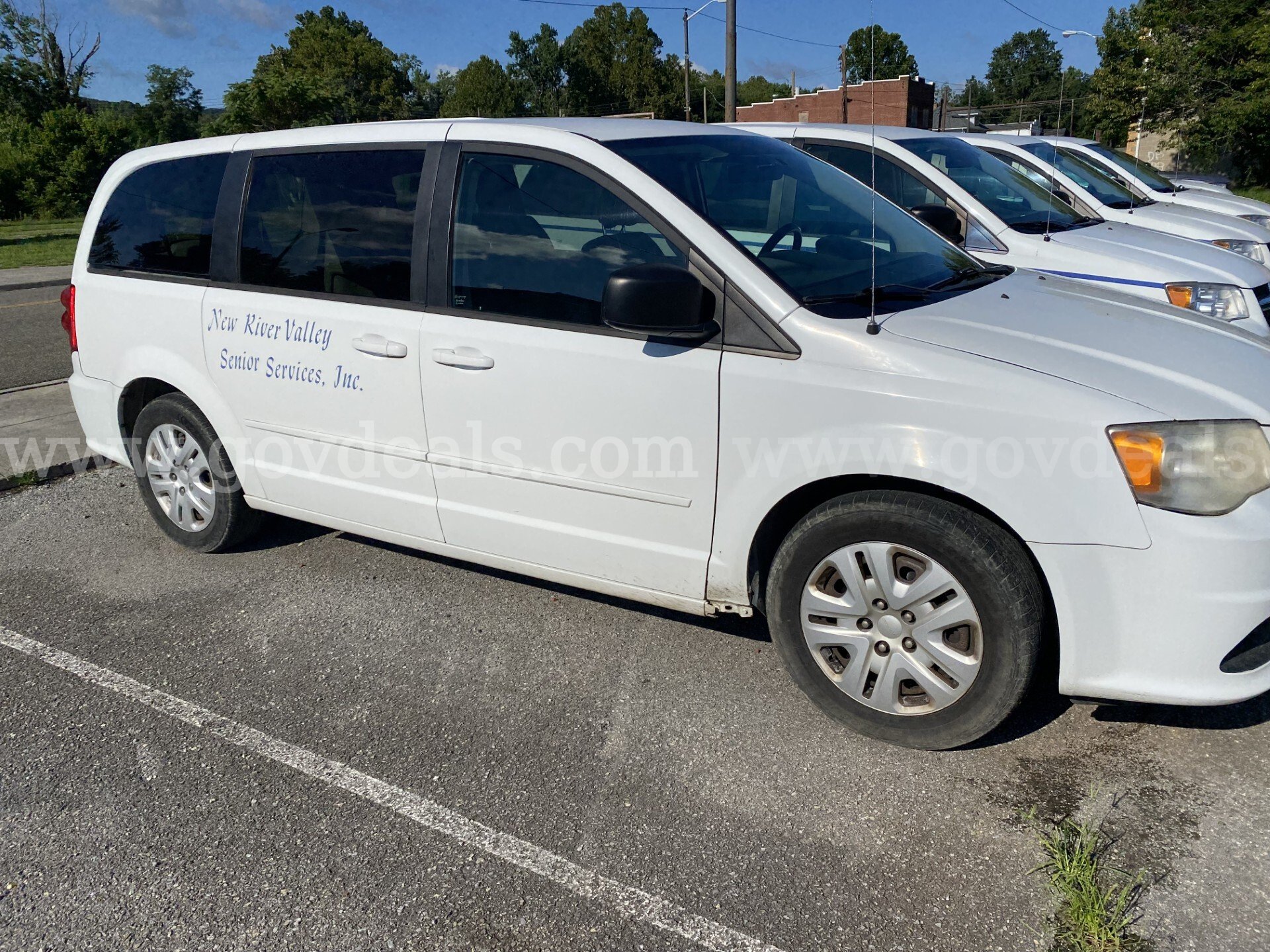2013 Dodge Grand Caravan Dodge Grand Caravan Government Surplus Auction - Photo #2