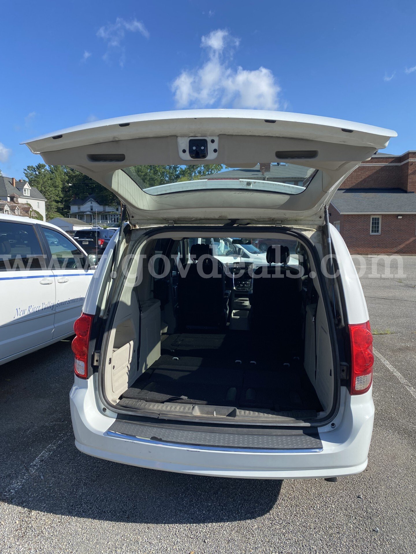 2013 Dodge Grand Caravan Dodge Grand Caravan Government Surplus Auction - Photo #6