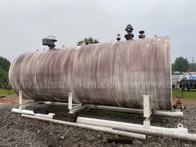 Horizontal Tank, 200BBL, 8ft x 21ft, Qty 1  200BBL Government Surplus Auction - Primary Photo