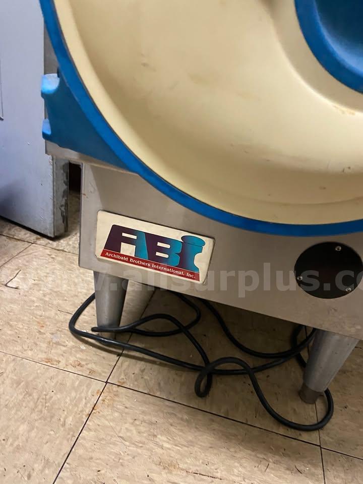 "EROS 74200" H.D. COMMERCIAL REFRIGERATED EXTRUDED PREMIUM ICE CREAM DISPENSER EROS 74200 Government Surplus Auction - Photo #2