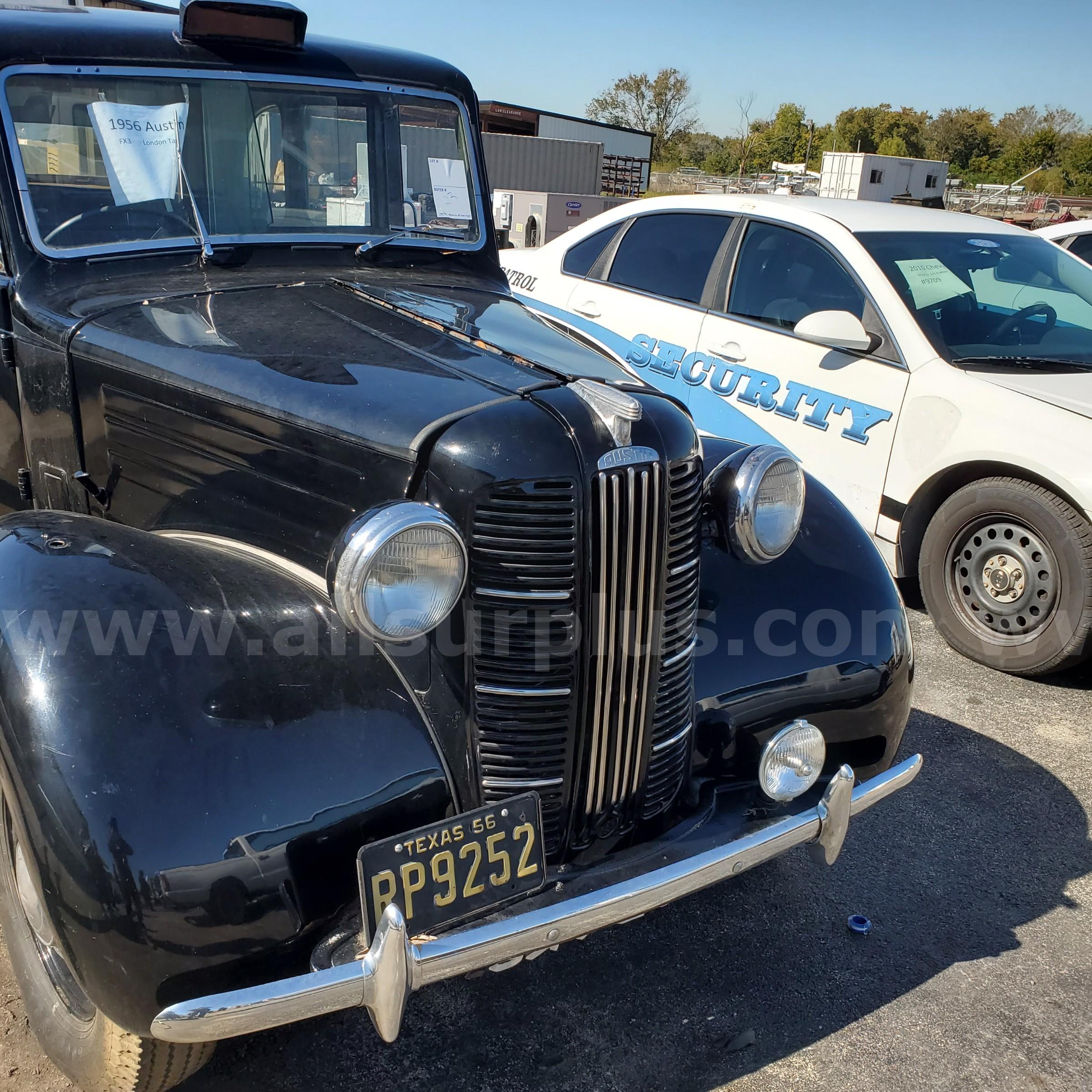 1956 AUSTIN FX3 LONDON TAXI   Government Surplus Auction - Photo #6