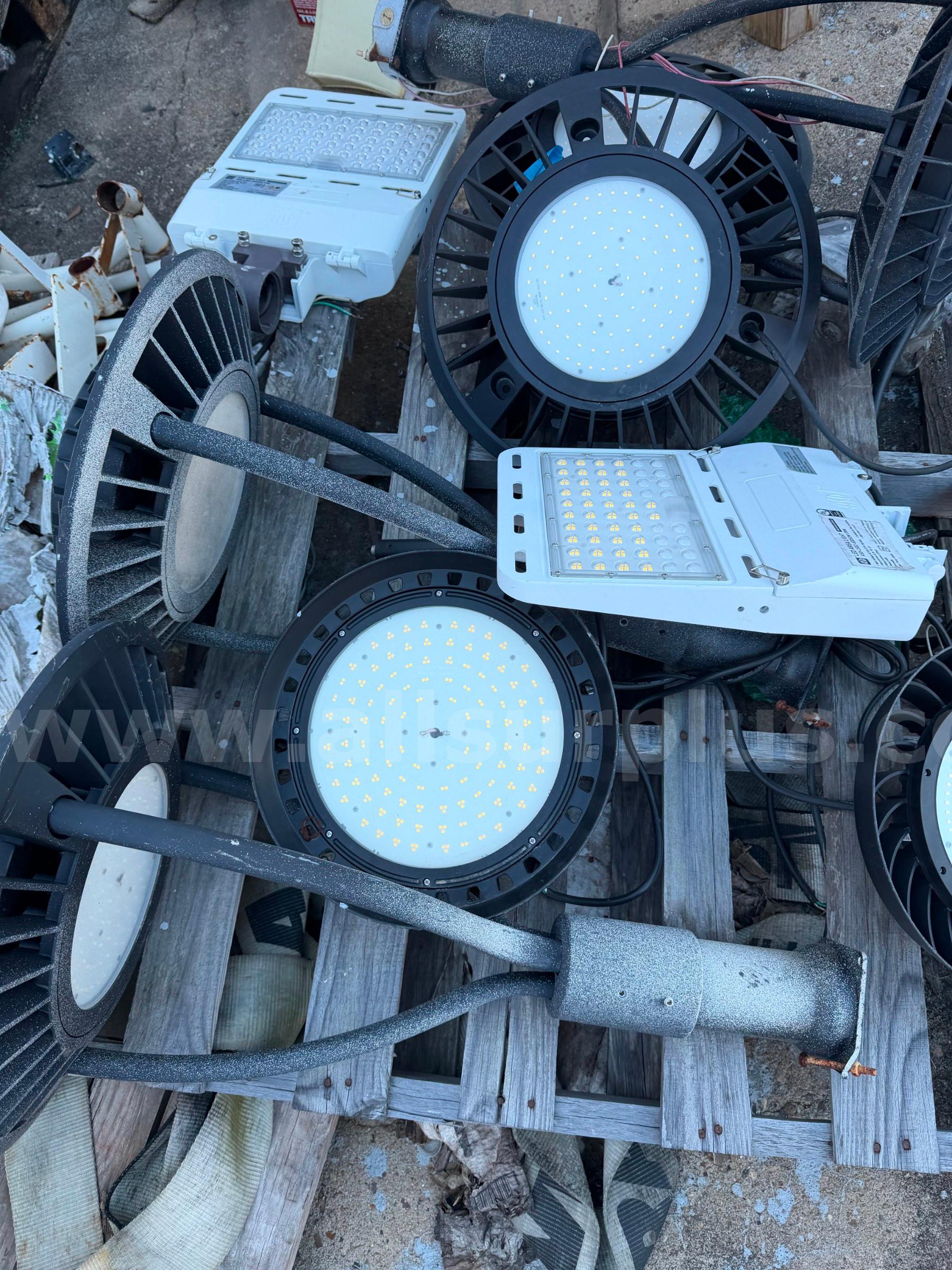 (2) pallets Various  LED high bay lights and outdoor lighting   Government Surplus Auction - Primary Photo
