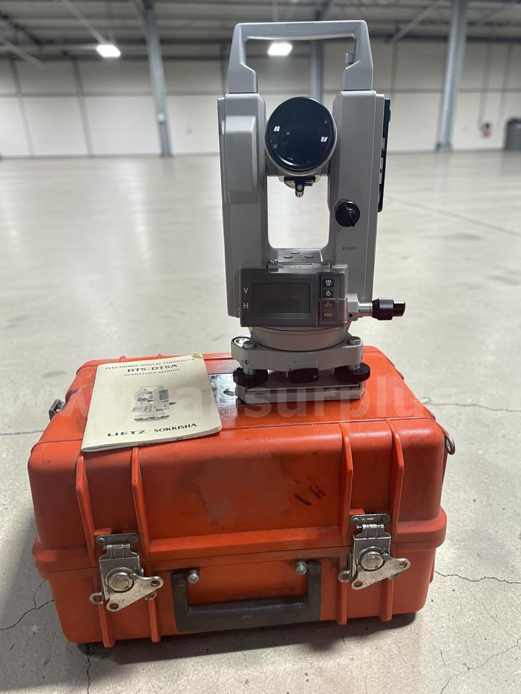 Lietz DT5A Electronic Digital Theodolite Lietz dt579 Government Surplus Auction - Primary Photo