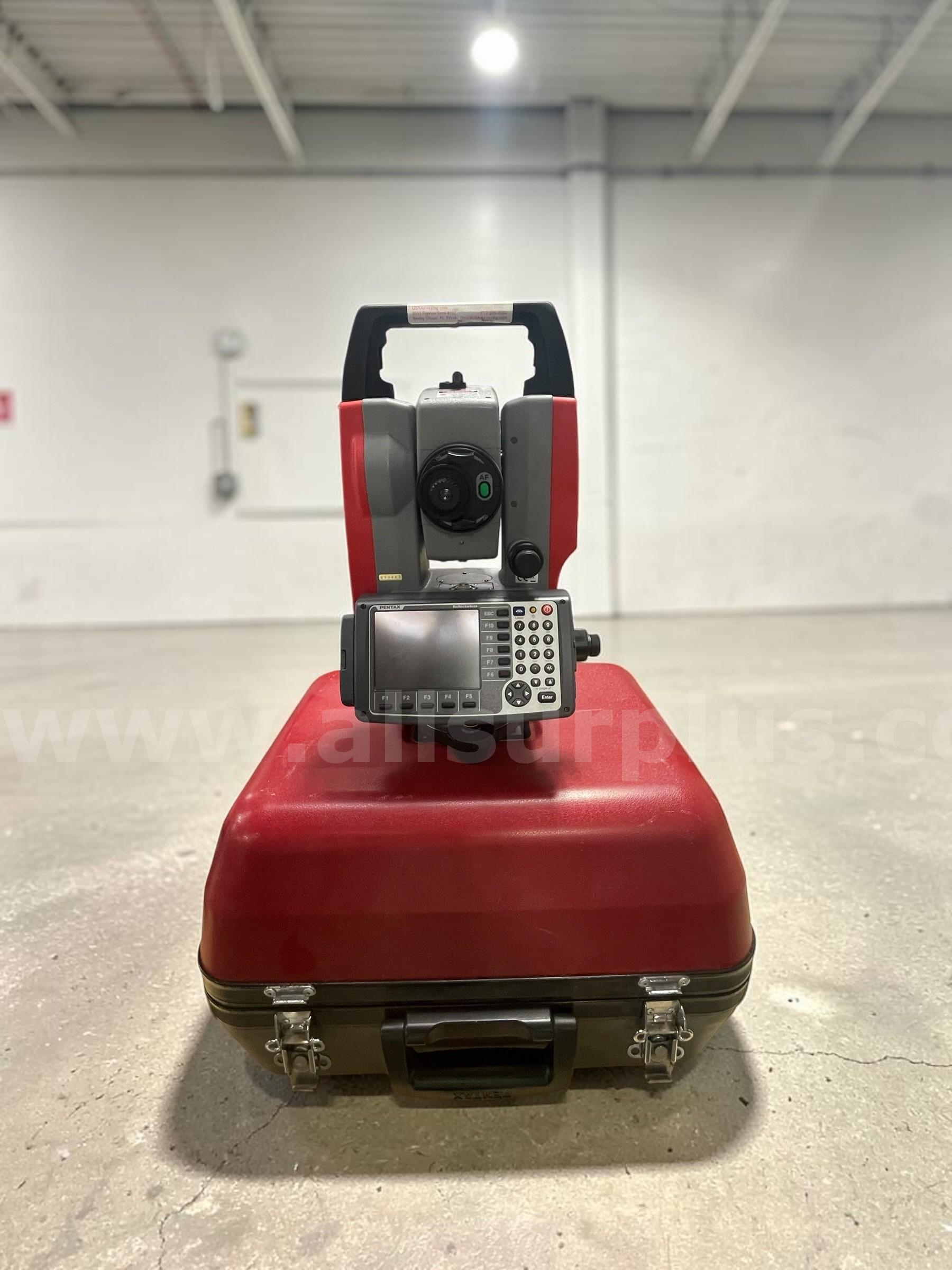 Pentax W-822NX Total Station Pentax 822NX Government Surplus Auction - Primary Photo
