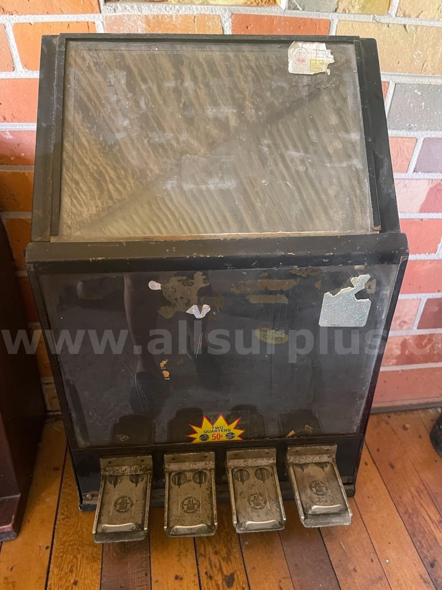 LOT OF 5 Vintage Coin-Operated Vending Machine Collection   Government Surplus Auction - Photo #4