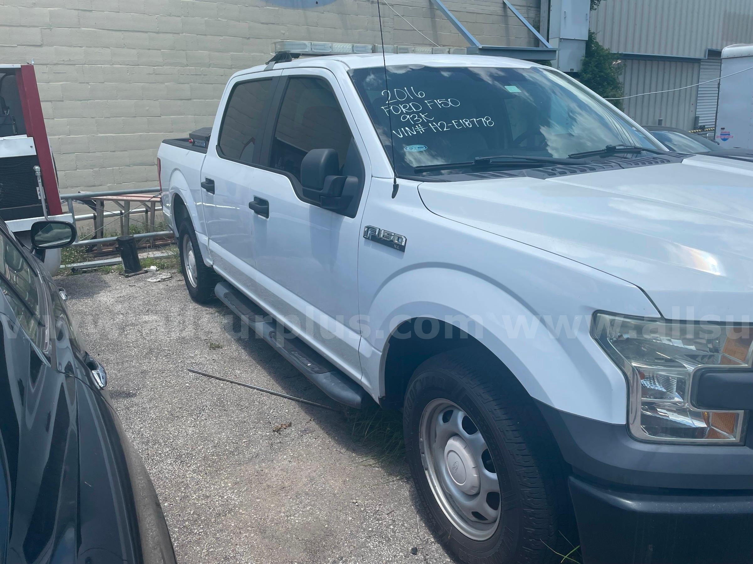 2016 Ford F-150 XL SuperCrew 5.5-ft. Bed 2WD Ford F-150 Government Surplus Auction - Photo #2