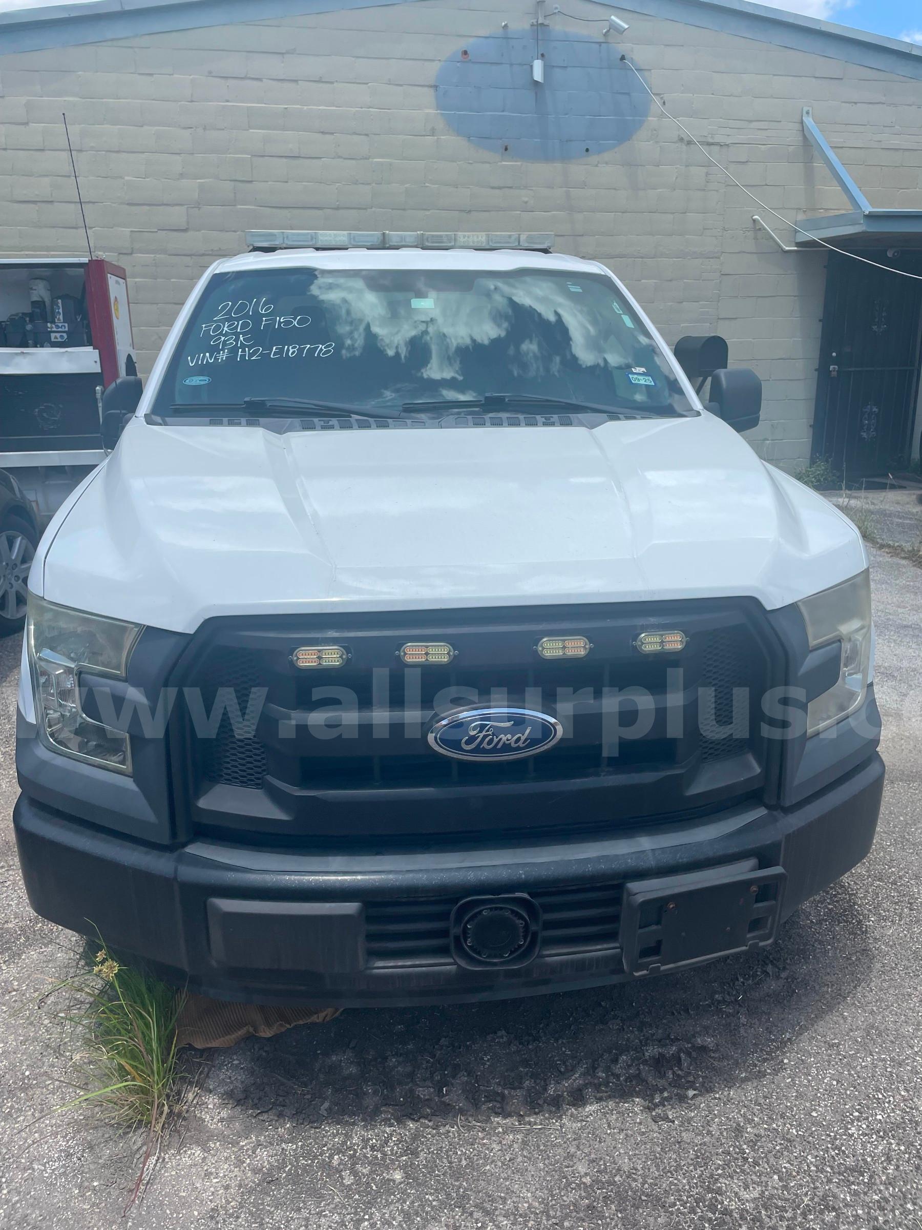 2016 Ford F-150 XL SuperCrew 5.5-ft. Bed 2WD Ford F-150 Government Surplus Auction - Photo #3