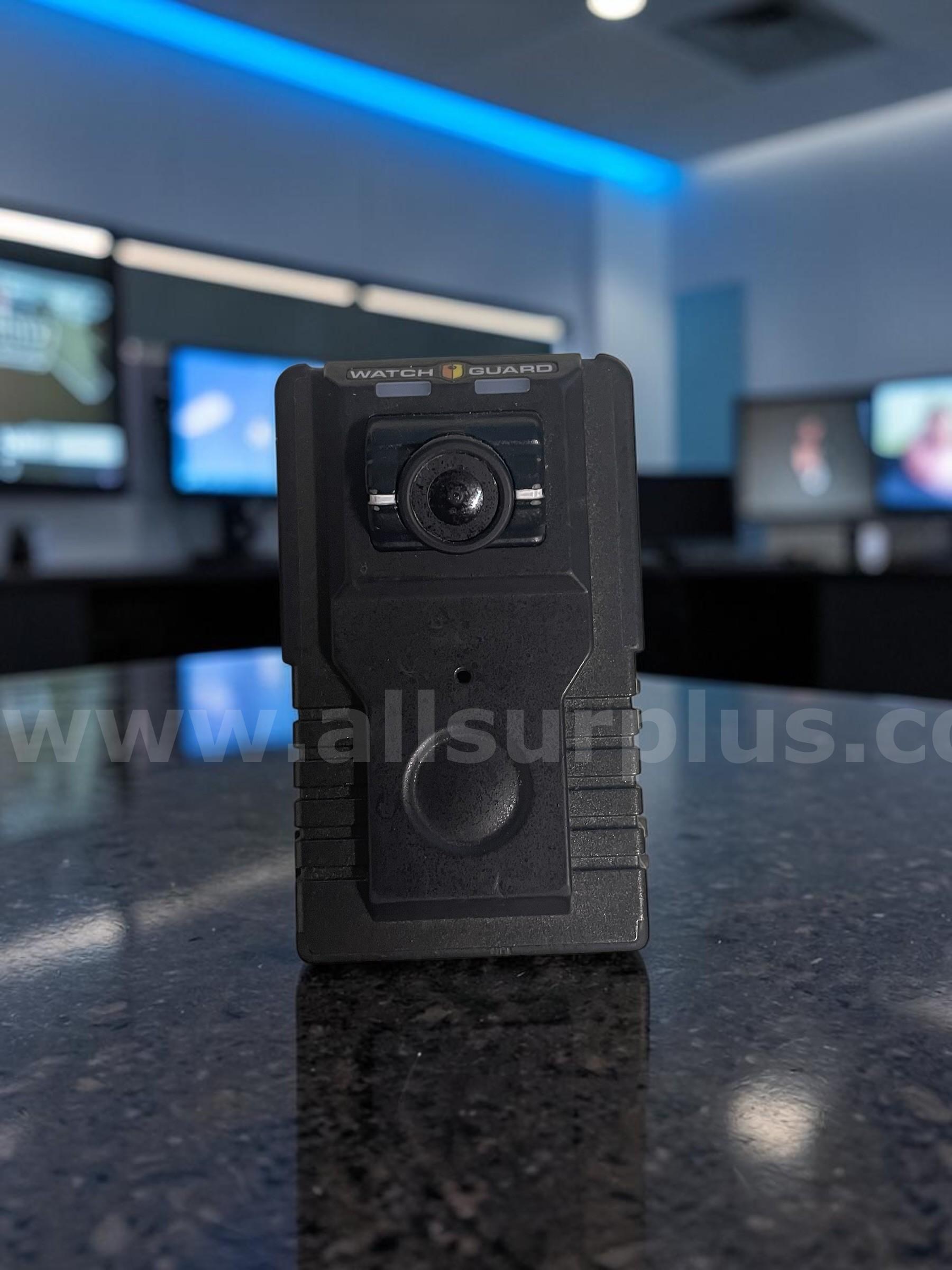 (8) WatchGuard VISTA Body Cameras with 8-Bay Charging/Docking Station   Government Surplus Auction - Photo #2