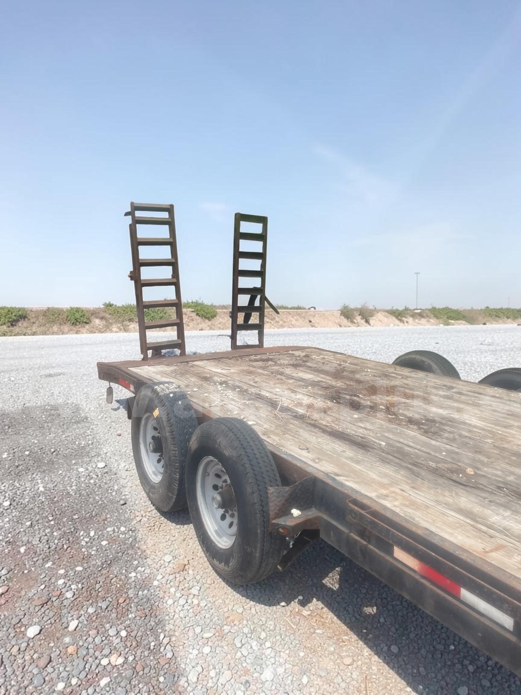 20' Gooseneck Equipment Trailer – Dual Axle – Heavy Duty   Government Surplus Auction - Photo #3