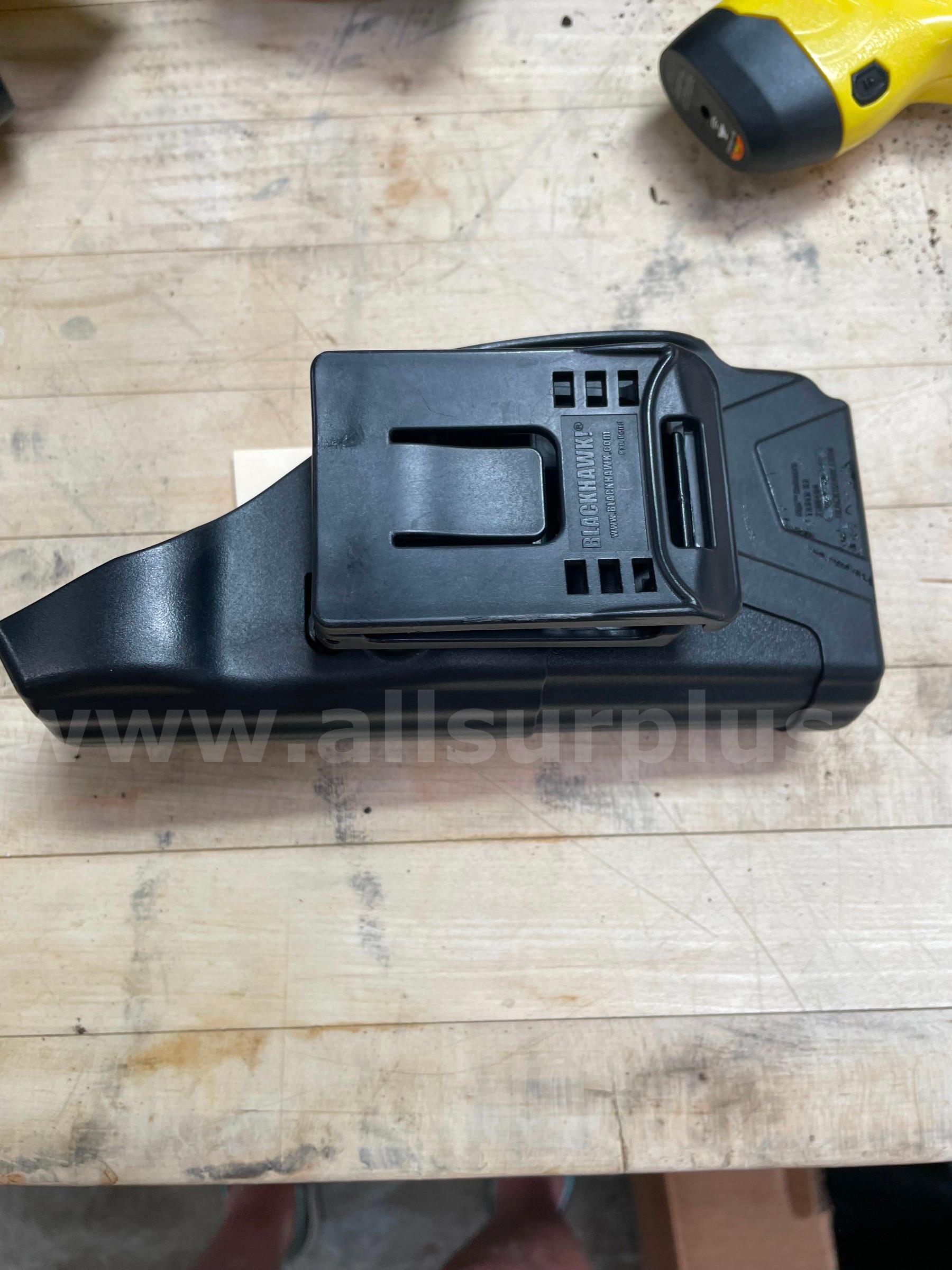 (10)TASER X2 Conducted Electrical Weapon (CEW) in Yellow excellent condition W/BELT HOLSTERSO   Government Surplus Auction - Photo #2