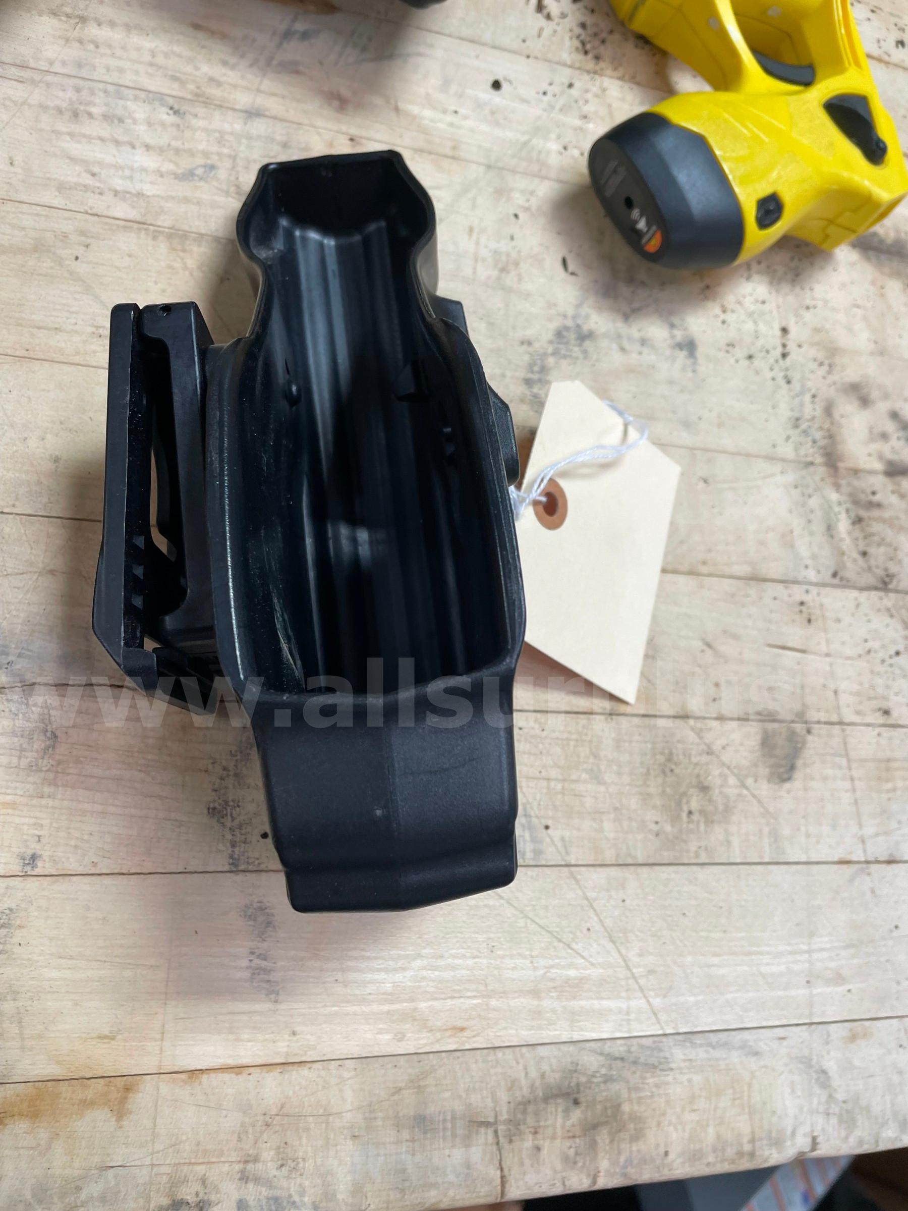 (10)TASER X2 Conducted Electrical Weapon (CEW) in Yellow excellent condition W/BELT HOLSTERSO   Government Surplus Auction - Photo #5