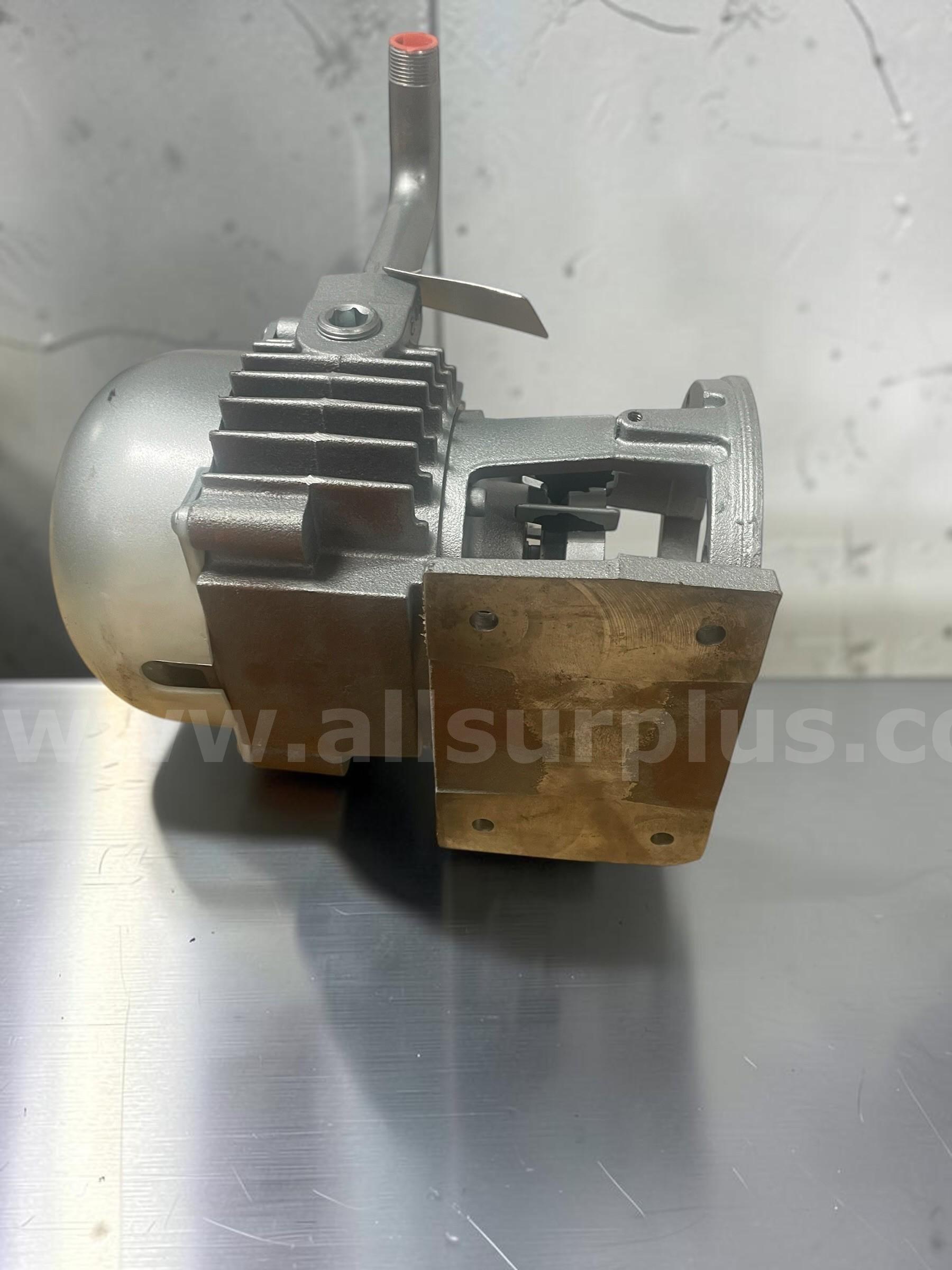 Gast 2567-V108 This is a 1.5 HP oil-less rotary vane vacuum pump / compressor (motorless, separate drive). HP 2567 Government Surplus Auction - Photo #5