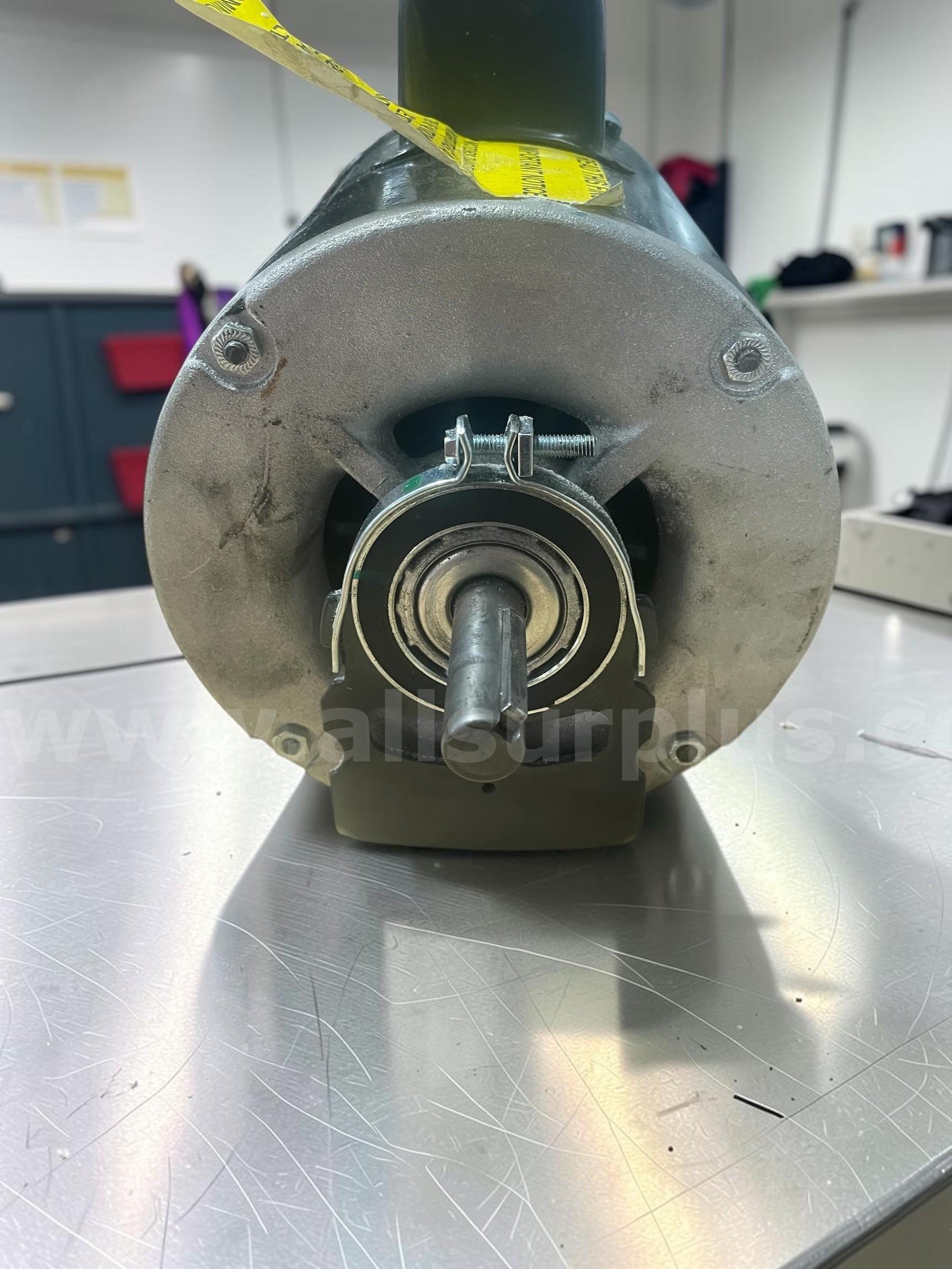 Dayton 6K321BF Belt Drive Motor – 1 HP, 1725 RPM, Single Phase HP 1725 Government Surplus Auction - Photo #2