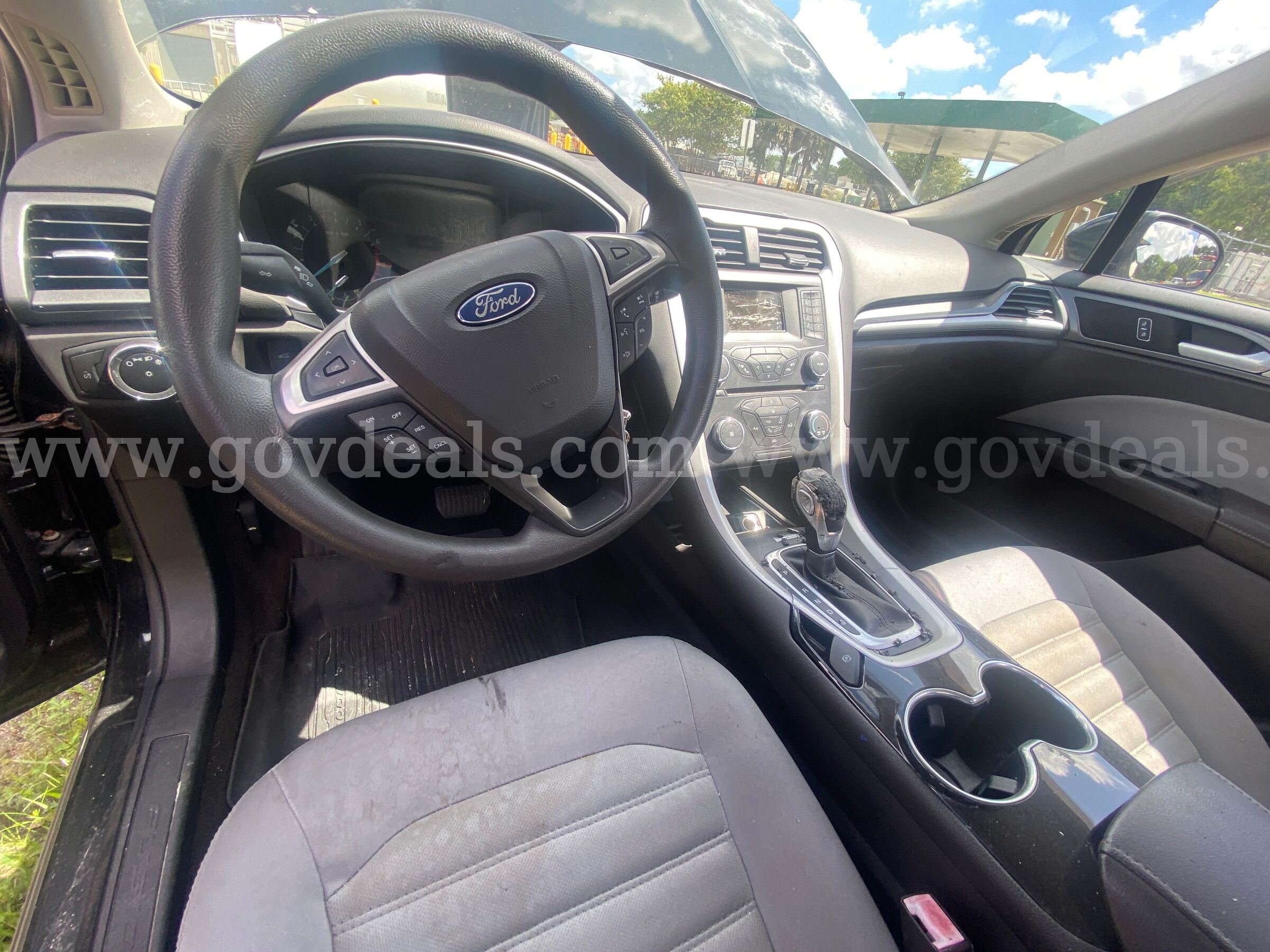 2014 Ford Fusion Ford Fusion Government Surplus Auction - Photo #5
