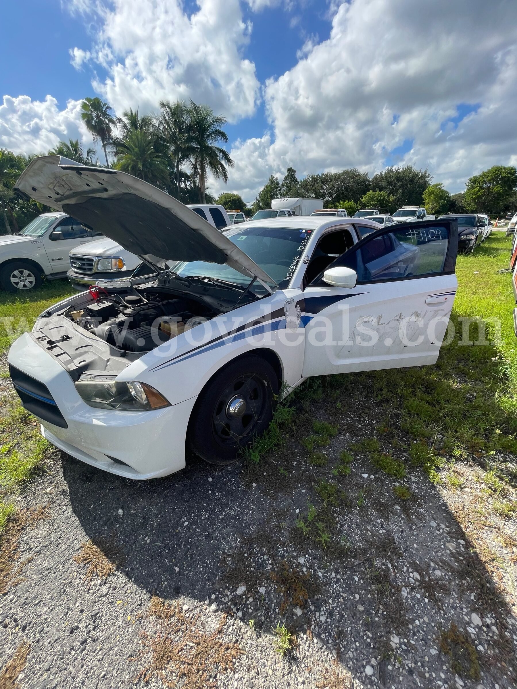 2011 Dodge Charger Dodge Charger Government Surplus Auction - Photo #5