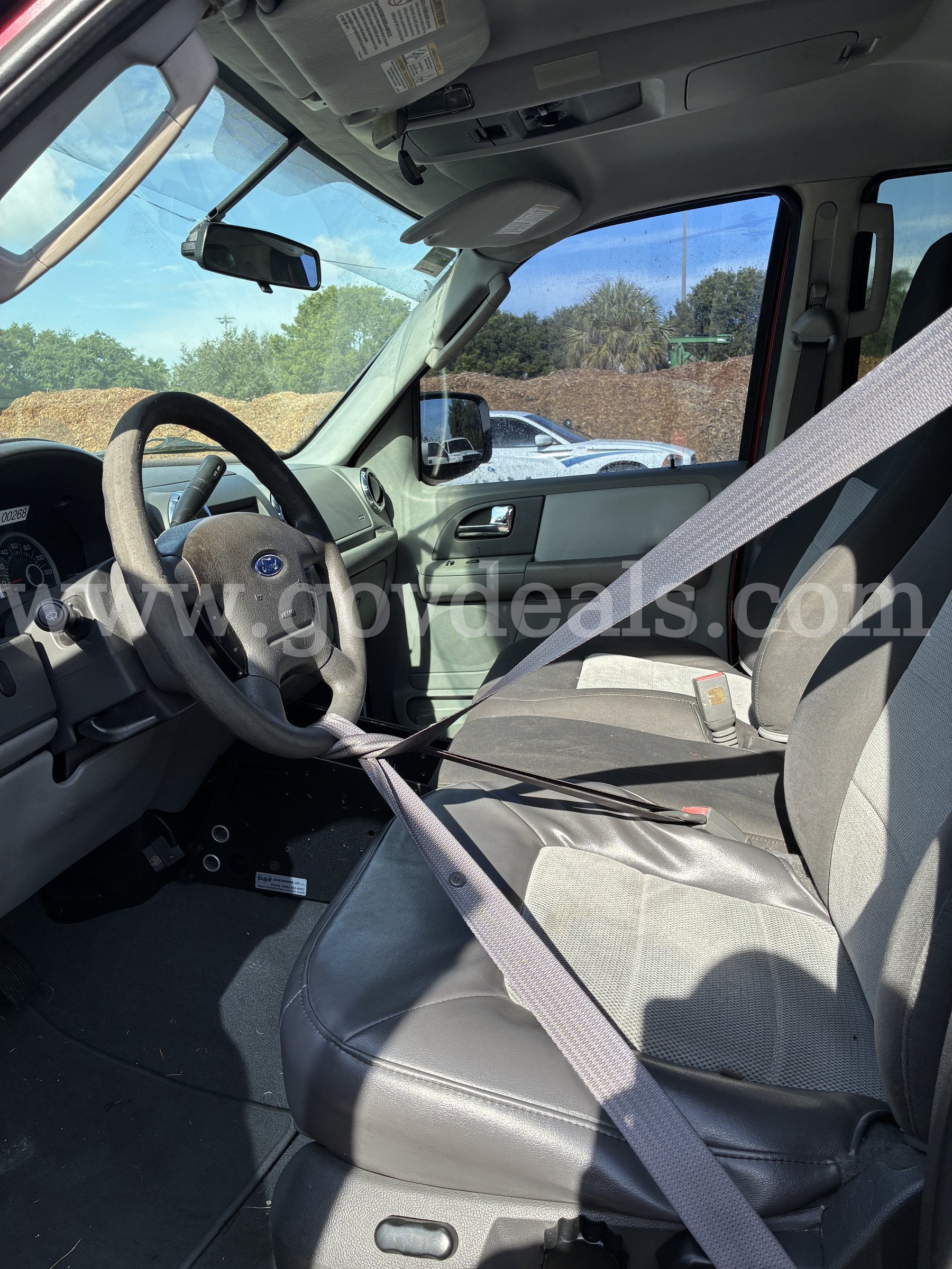 2006 Ford Expedition Ford Expedition Government Surplus Auction - Photo #3